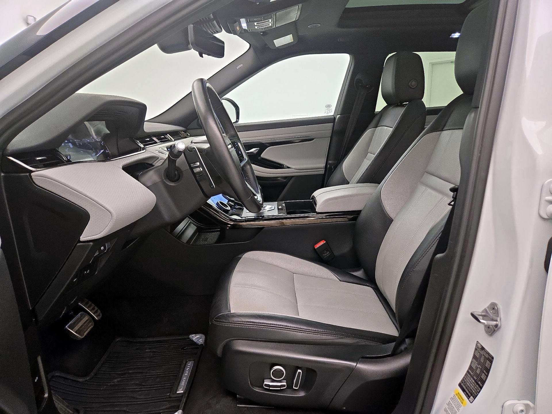 Thumbnail: 2022 Land Rover Range Rover Evoque - 11