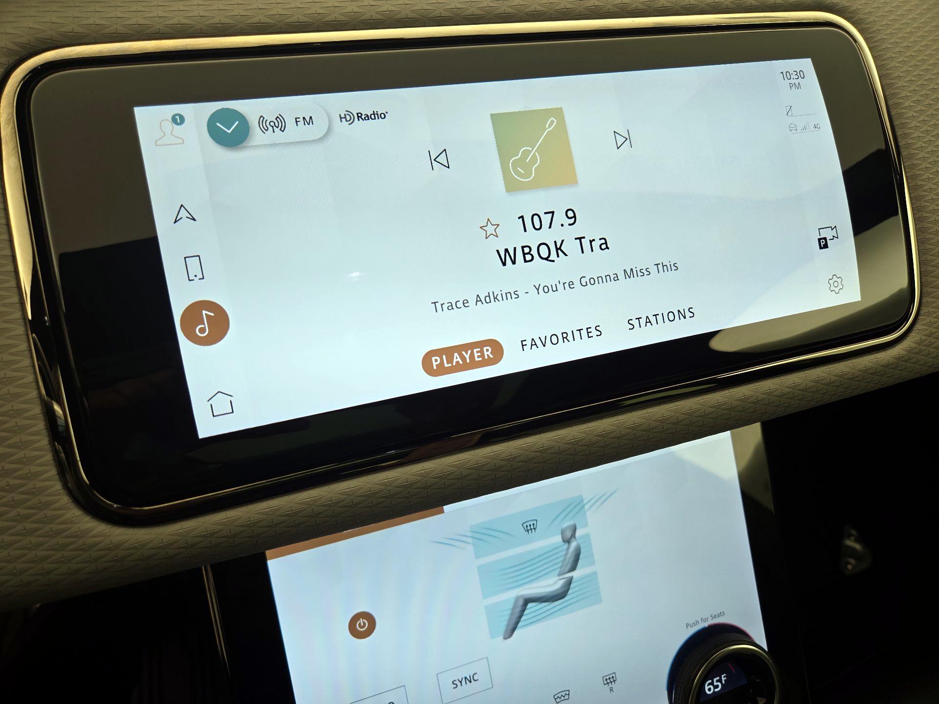 Thumbnail: 2022 Land Rover Range Rover Evoque - 16