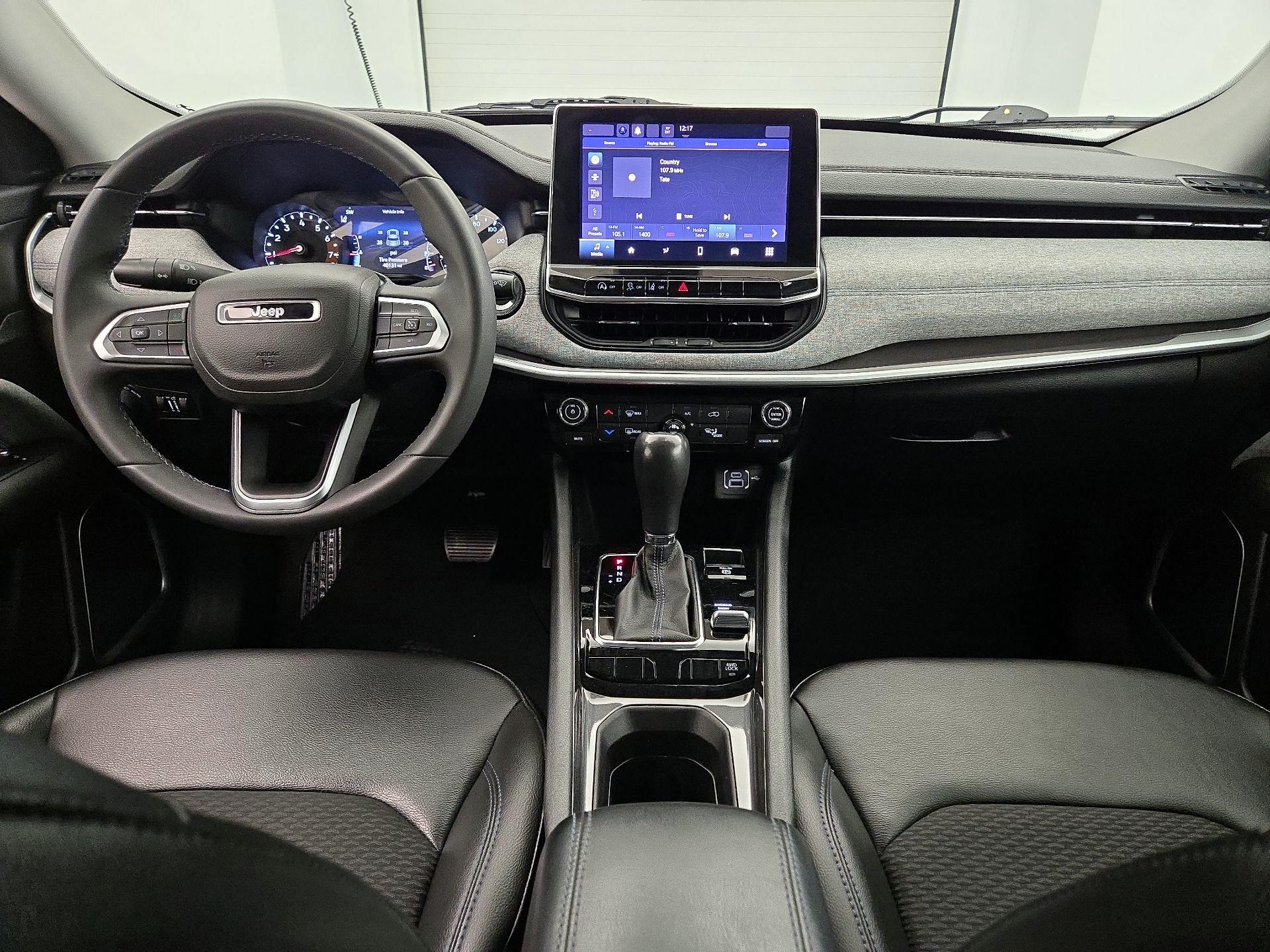 Thumbnail: 2022 Jeep Compass - 9