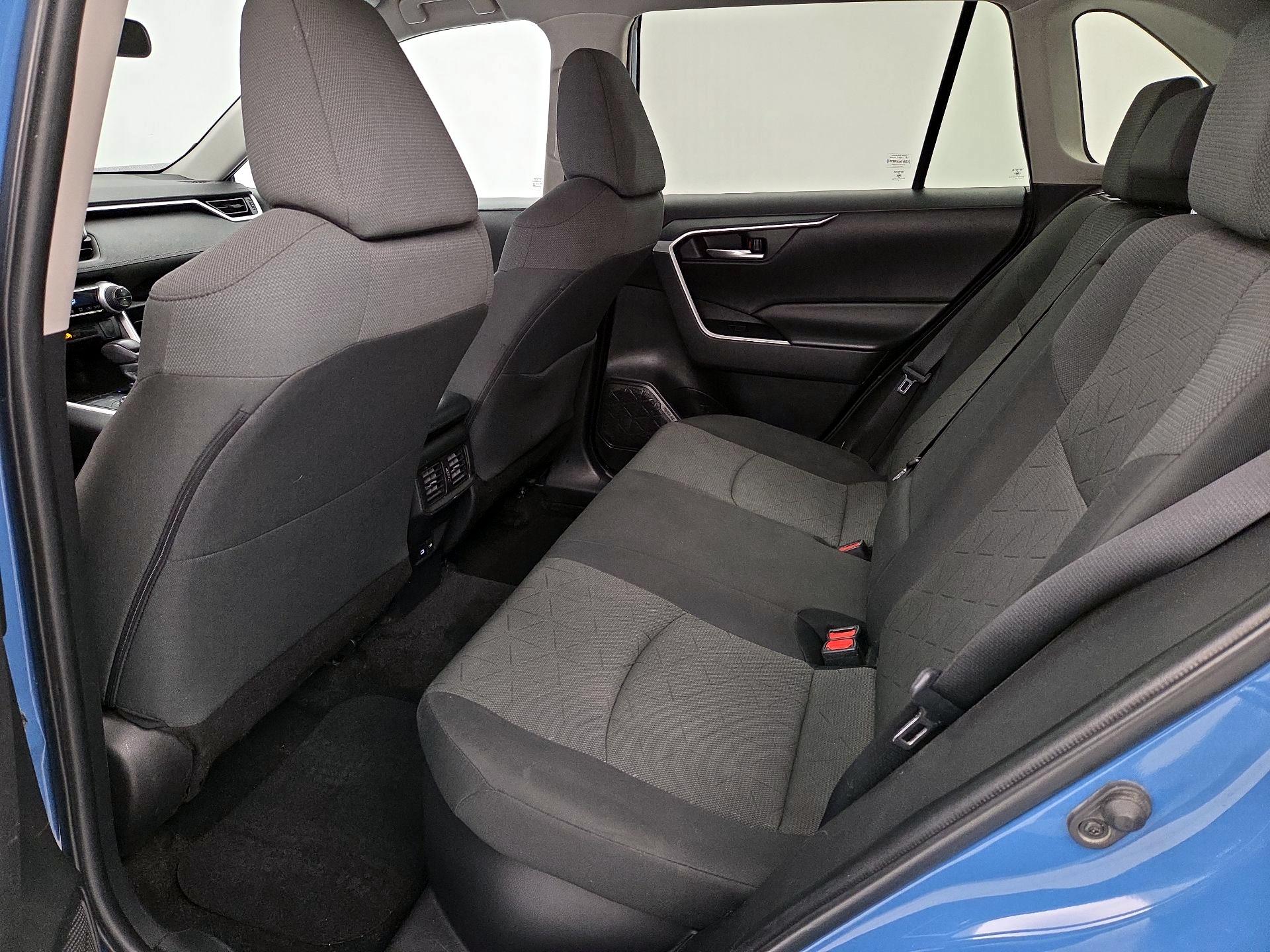 Thumbnail: 2023 Toyota RAV4 - 19