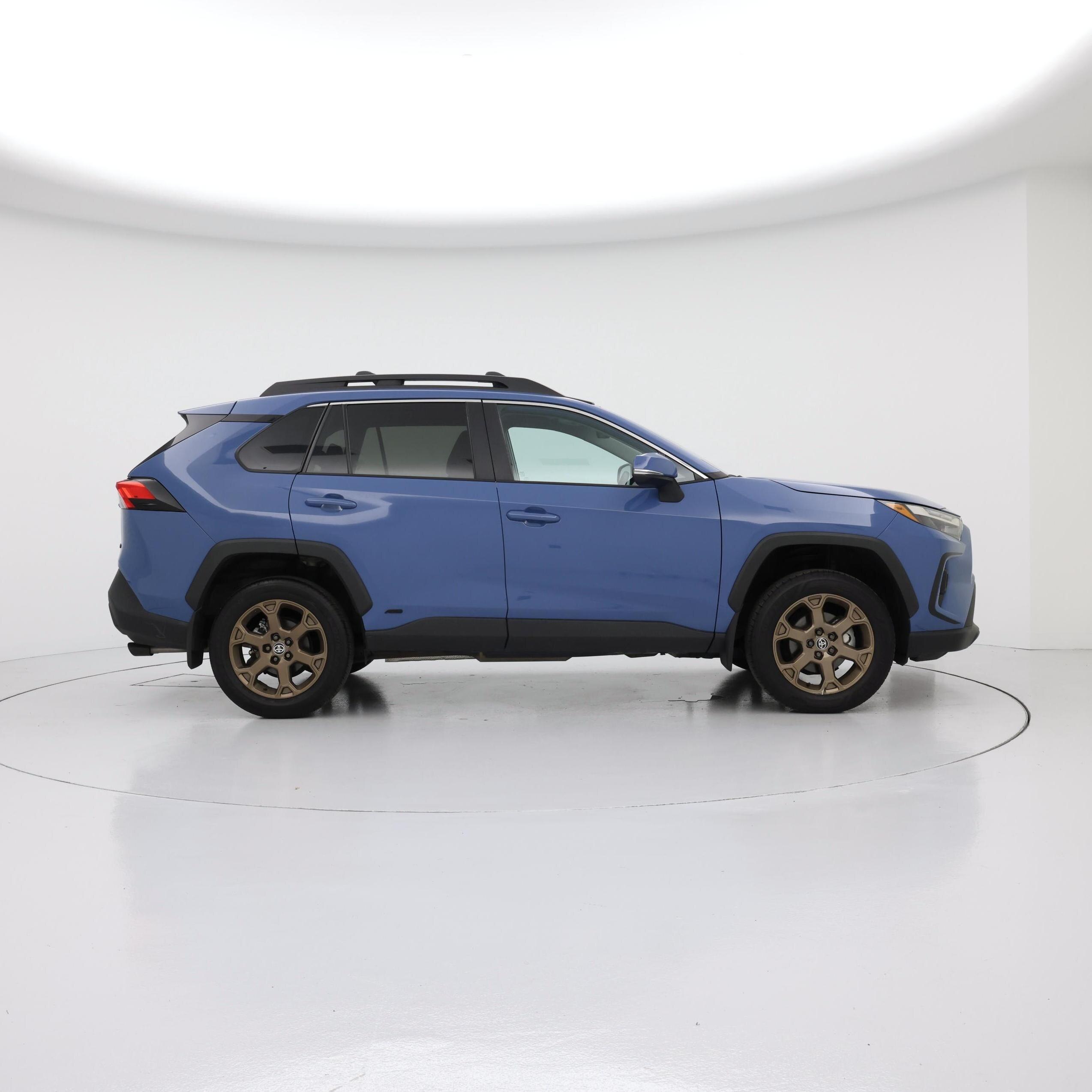 Thumbnail: 2023 Toyota RAV4 - 7