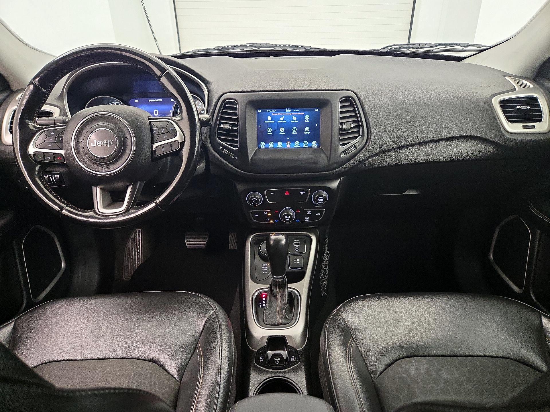 Thumbnail: 2021 Jeep Compass - 9