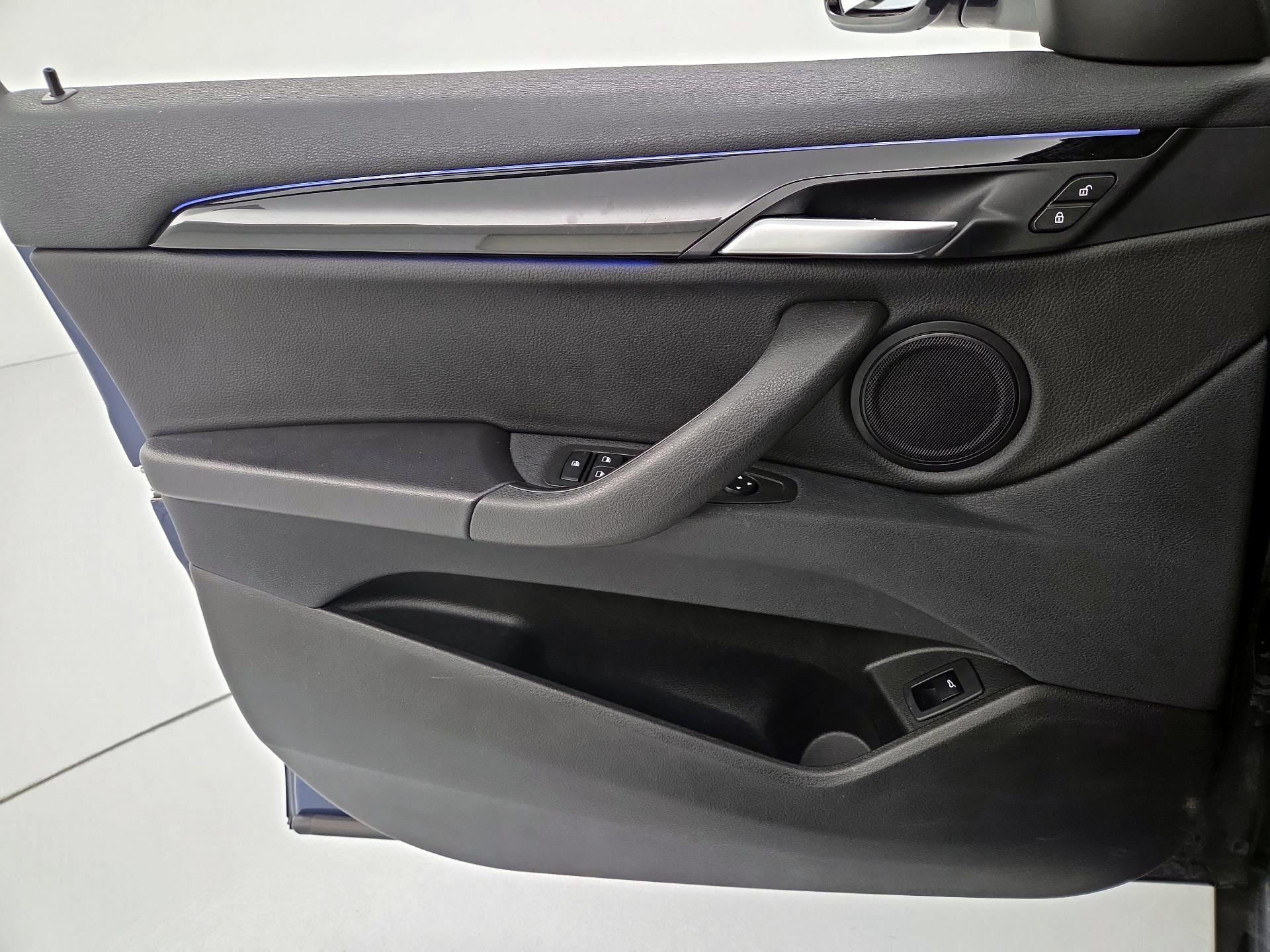 Thumbnail: 2022 BMW X2 - 12