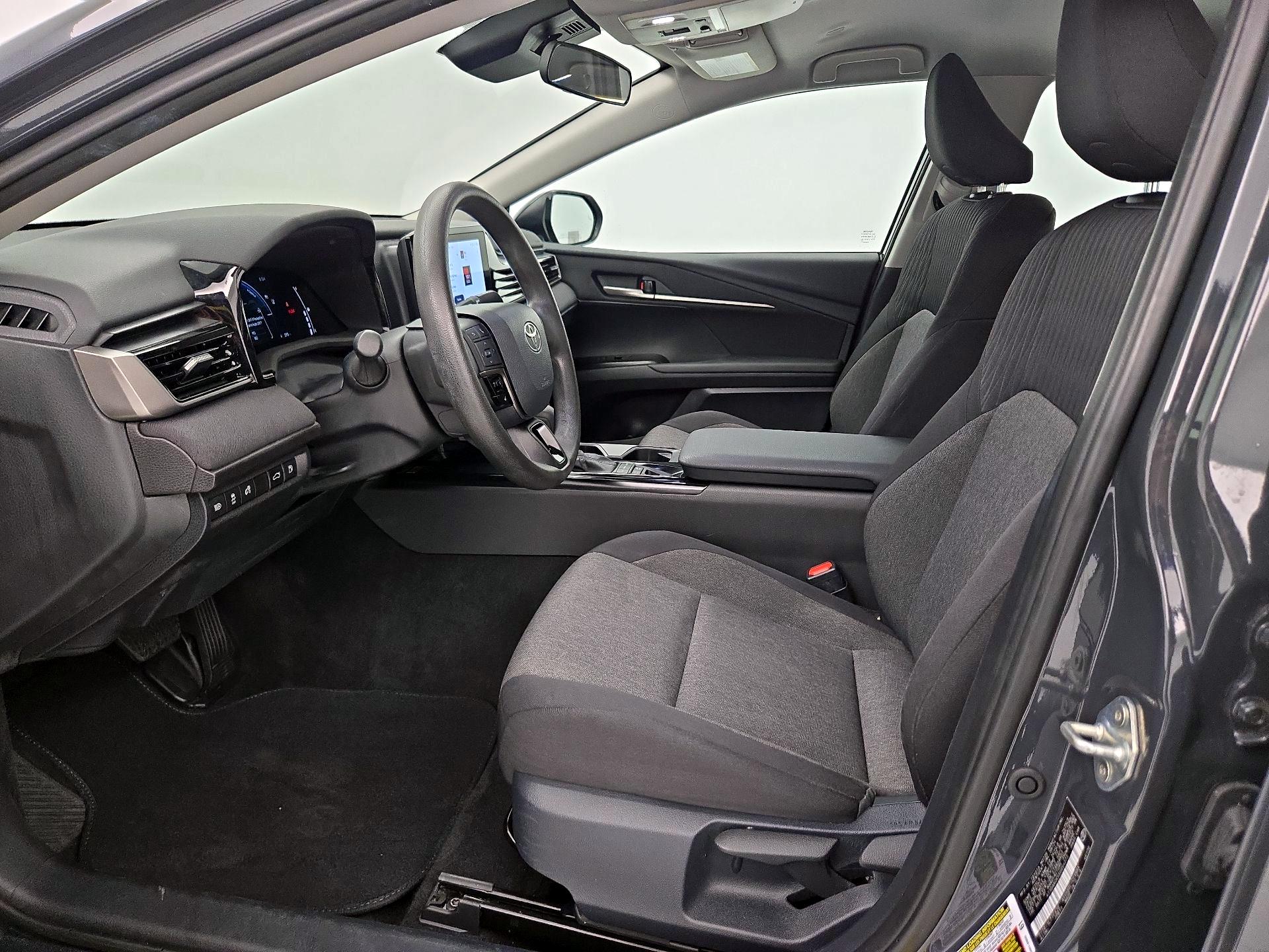 Thumbnail: 2025 Toyota Camry - 11