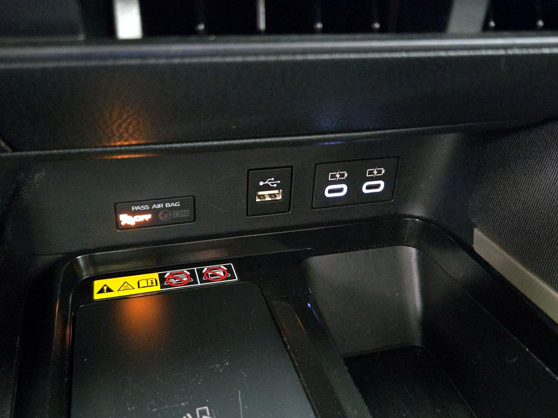 Thumbnail: 2025 Toyota Camry - 18