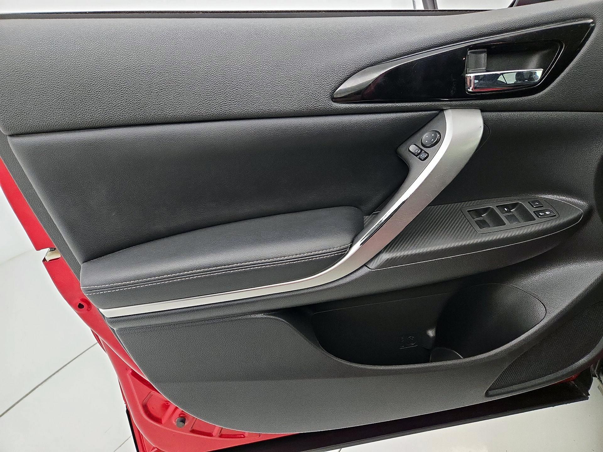 Thumbnail: 2022 Mitsubishi Eclipse Cross - 12