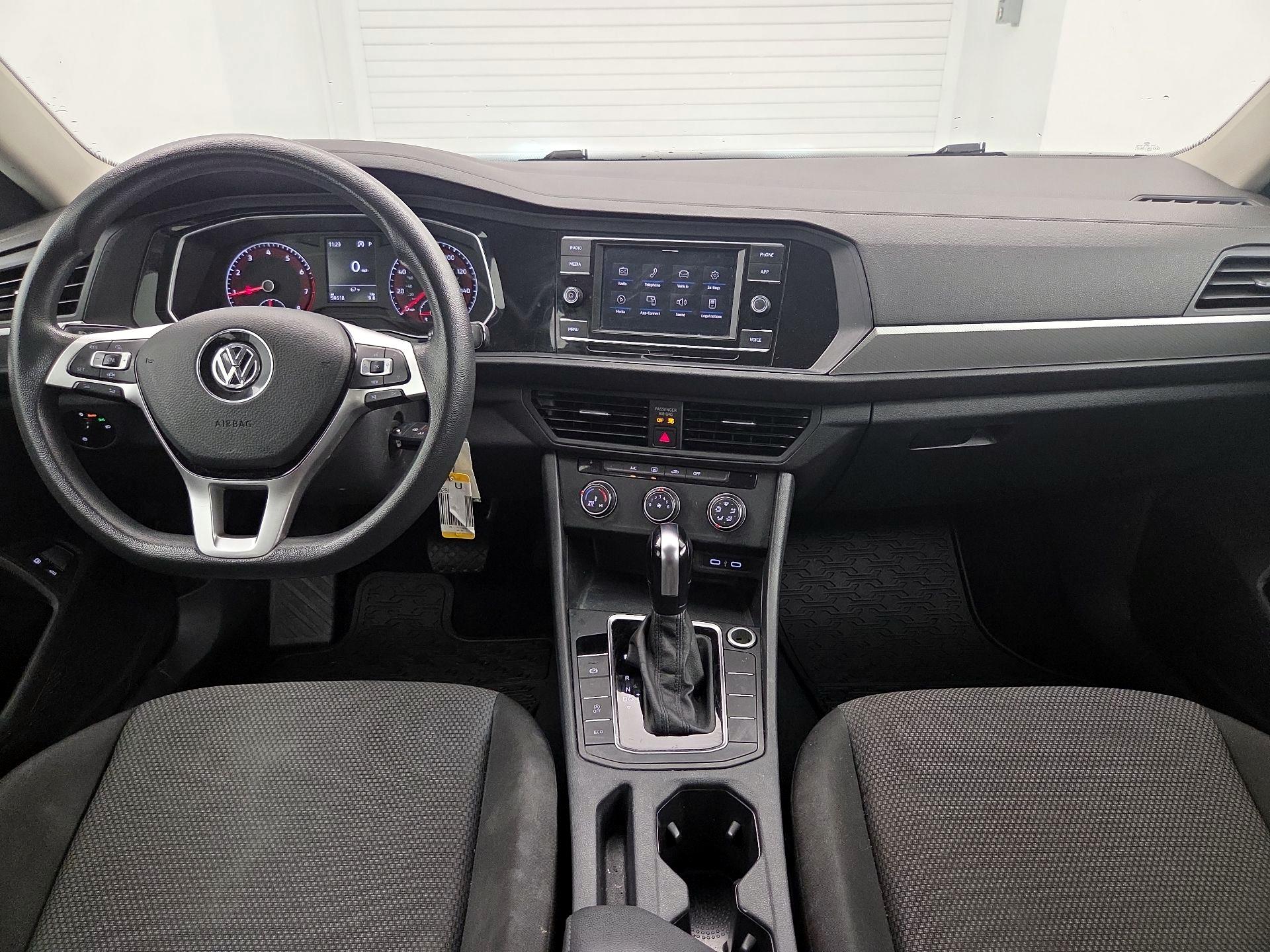 Thumbnail: 2020 Volkswagen Jetta - 9