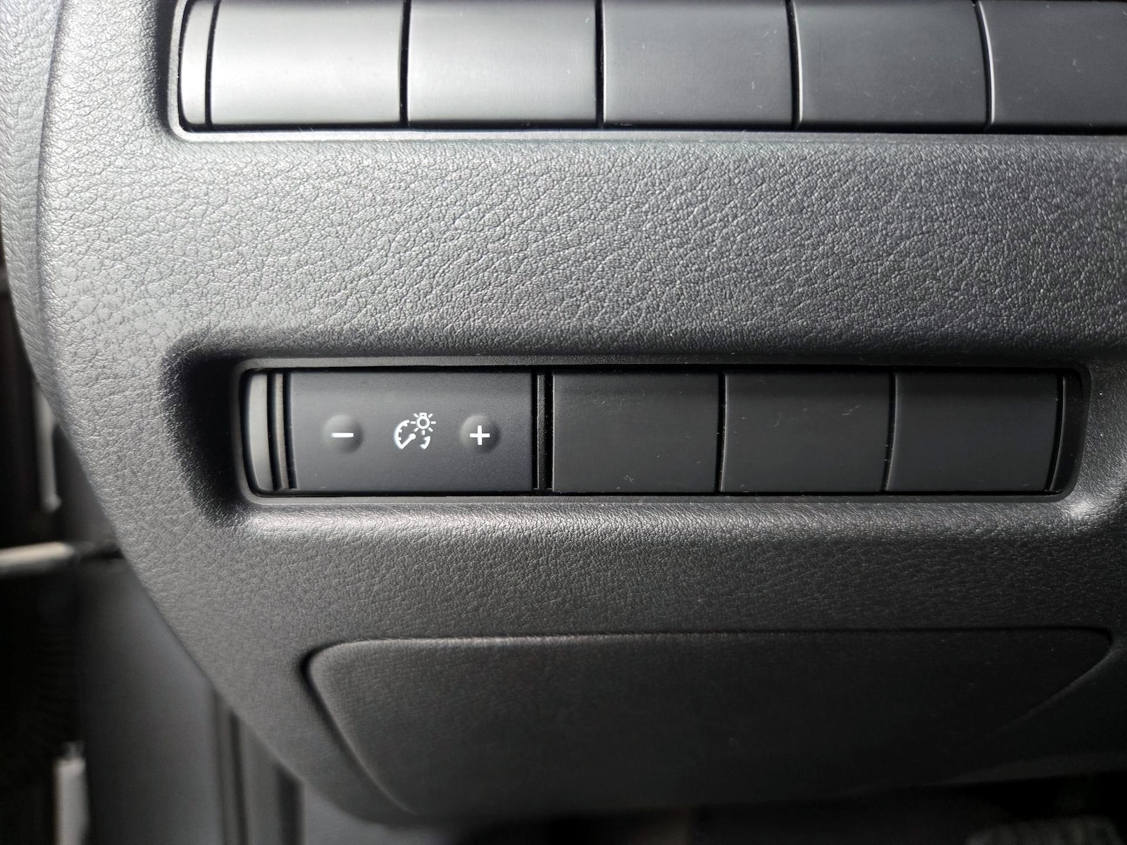 2021 Nissan Rogue S - Photo 14