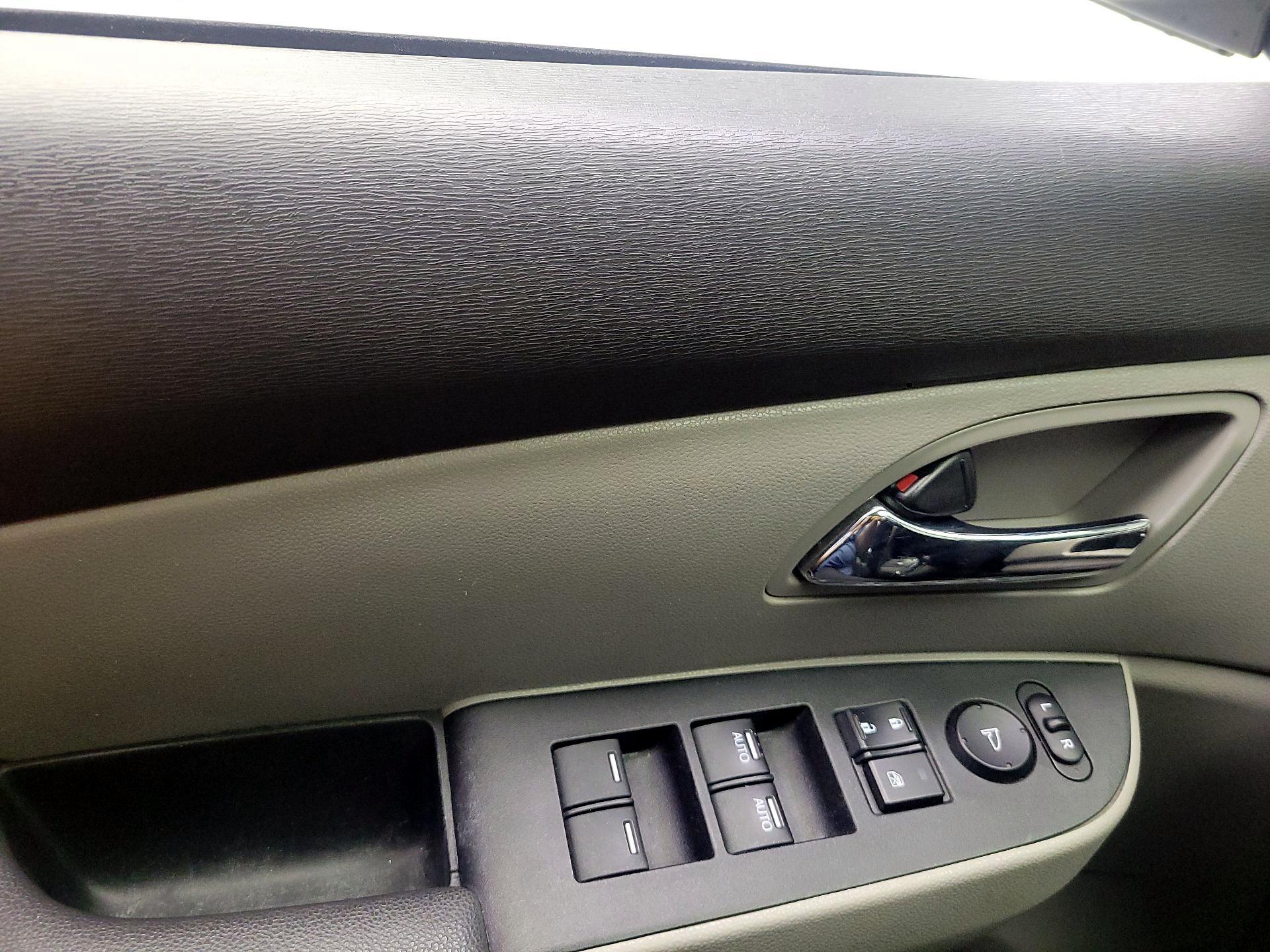 Thumbnail: 2016 Honda Odyssey - 10