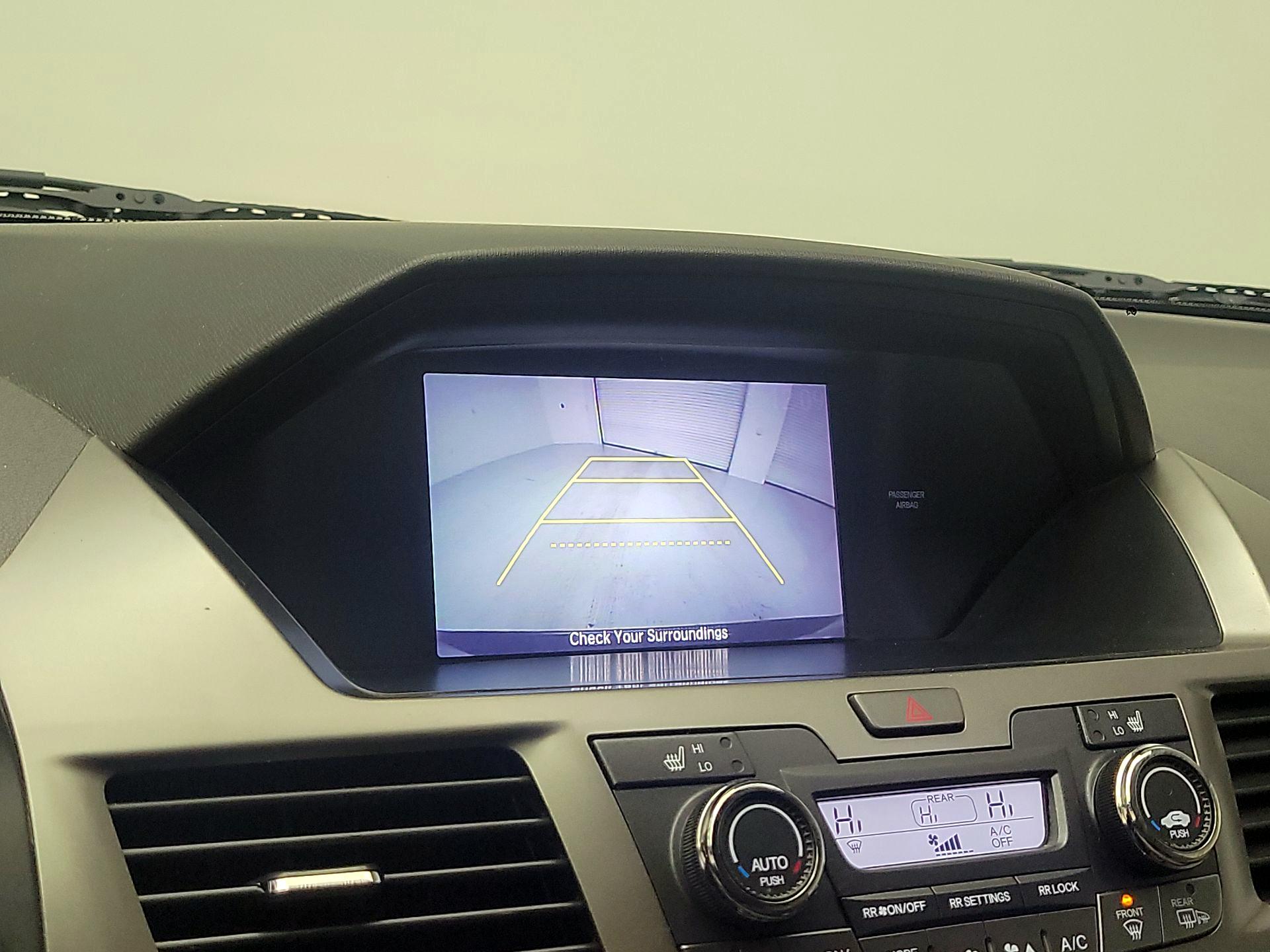 Thumbnail: 2016 Honda Odyssey - 12