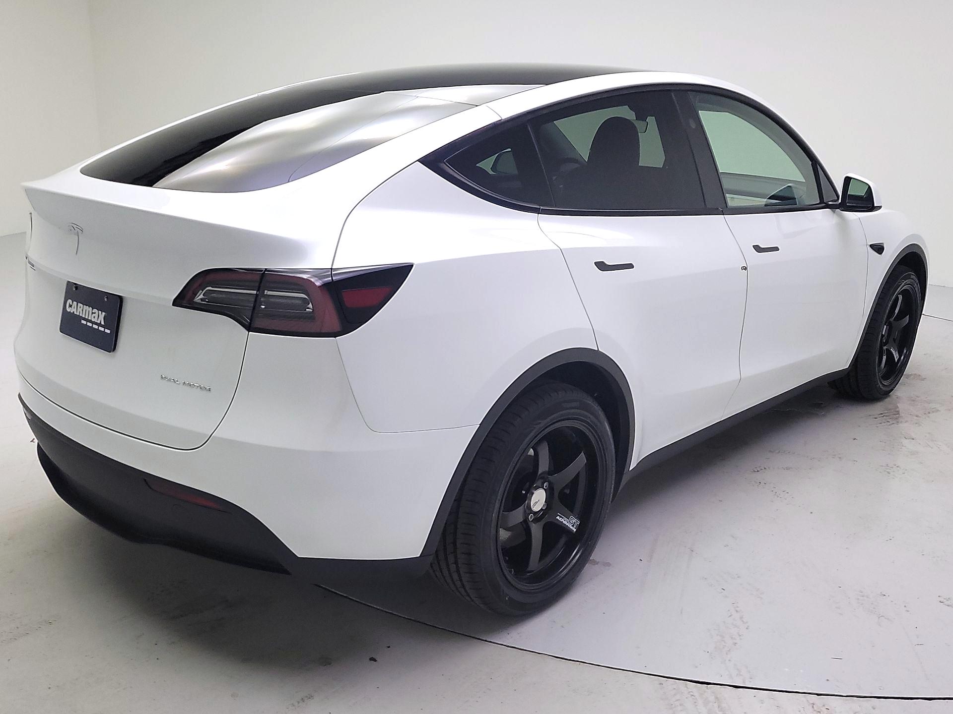 Thumbnail: 2024 Tesla Model Y - 5