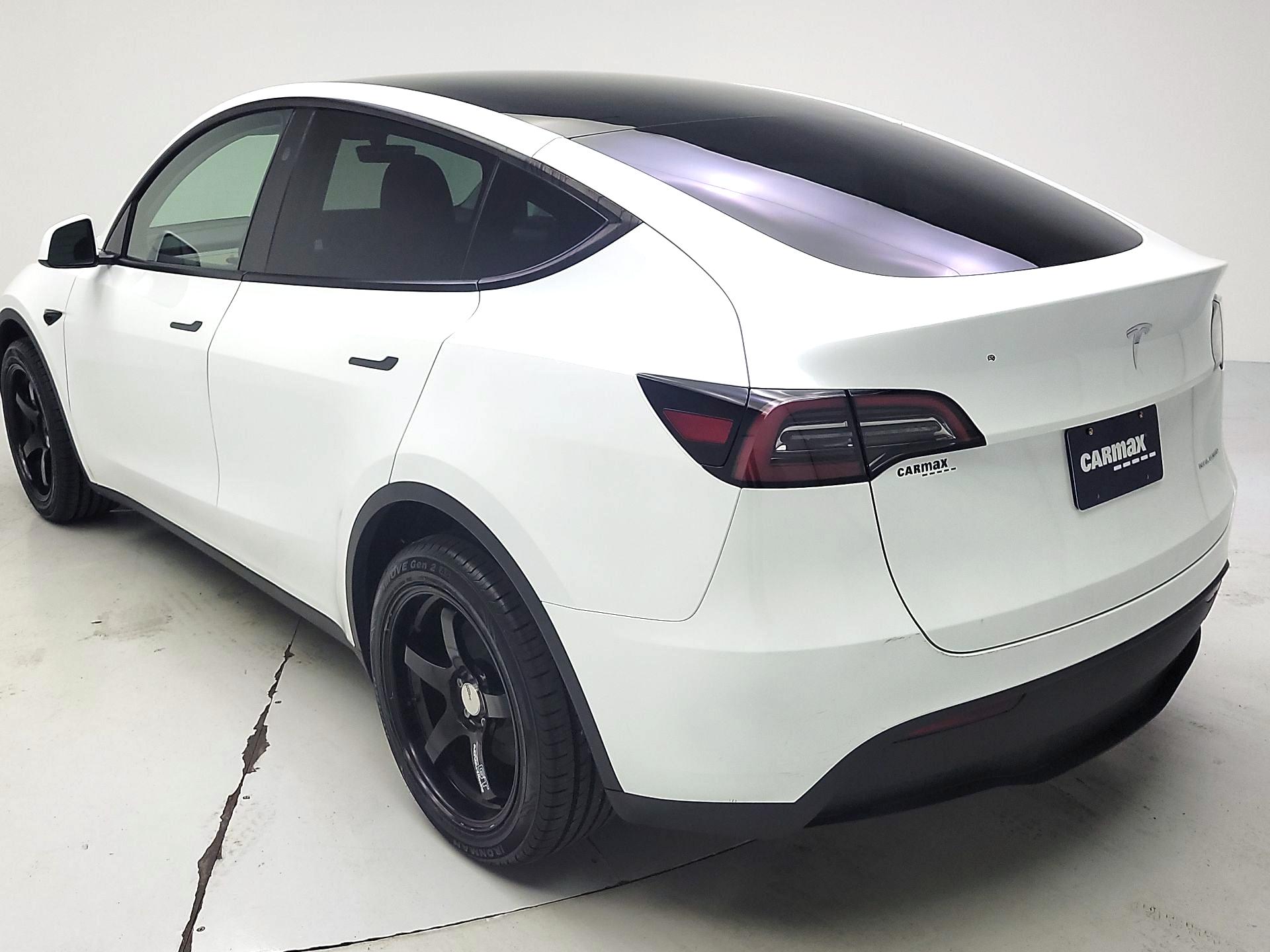 Thumbnail: 2024 Tesla Model Y - 7