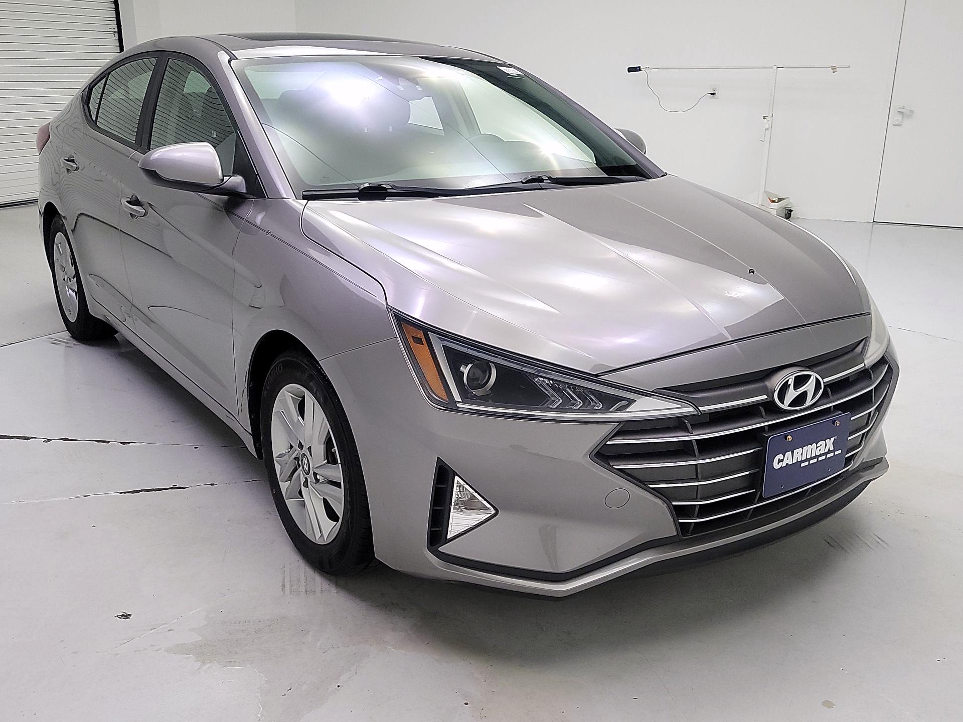 Thumbnail: 2020 Hyundai Elantra - 1