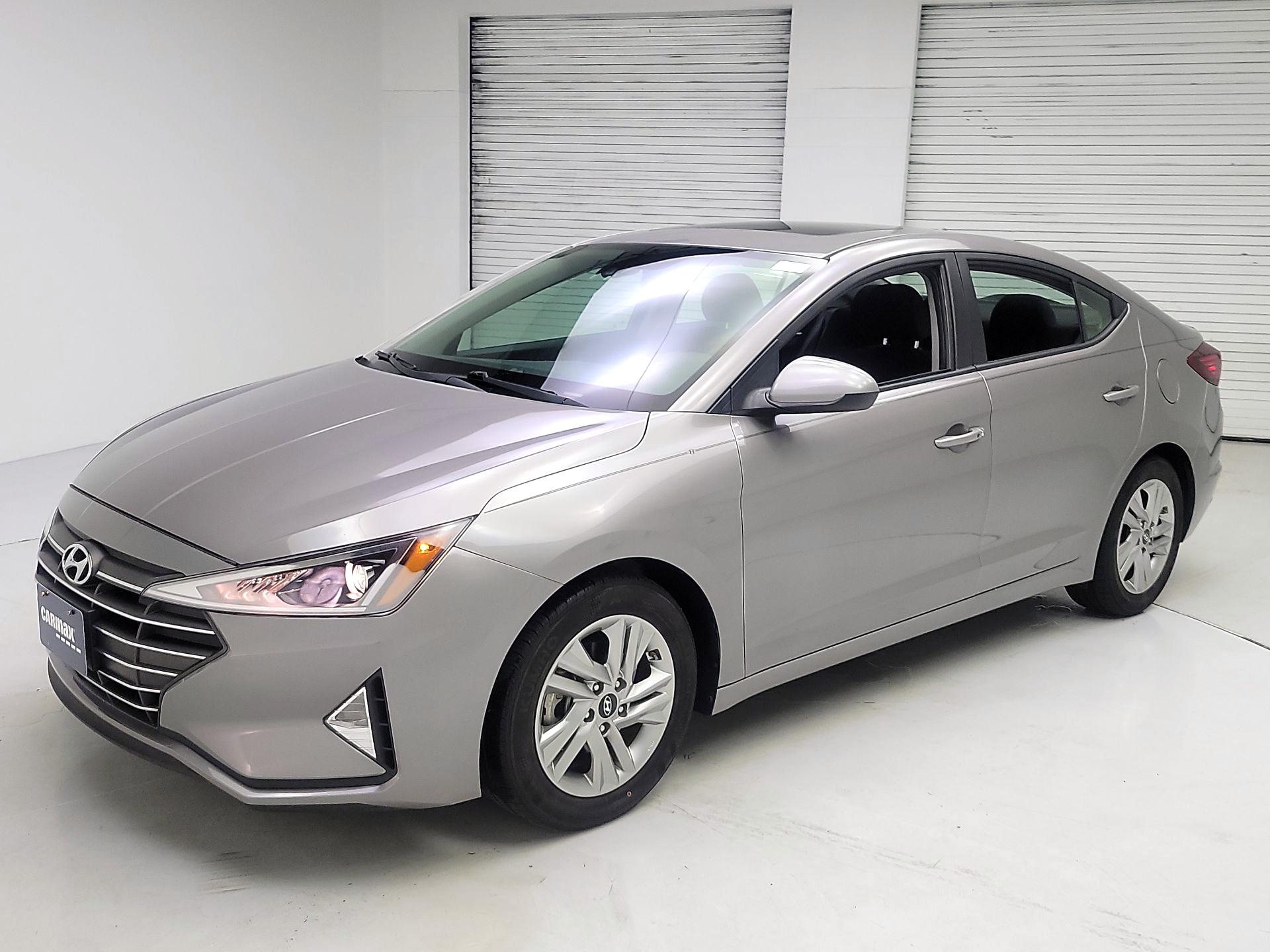 Thumbnail: 2020 Hyundai Elantra - 3