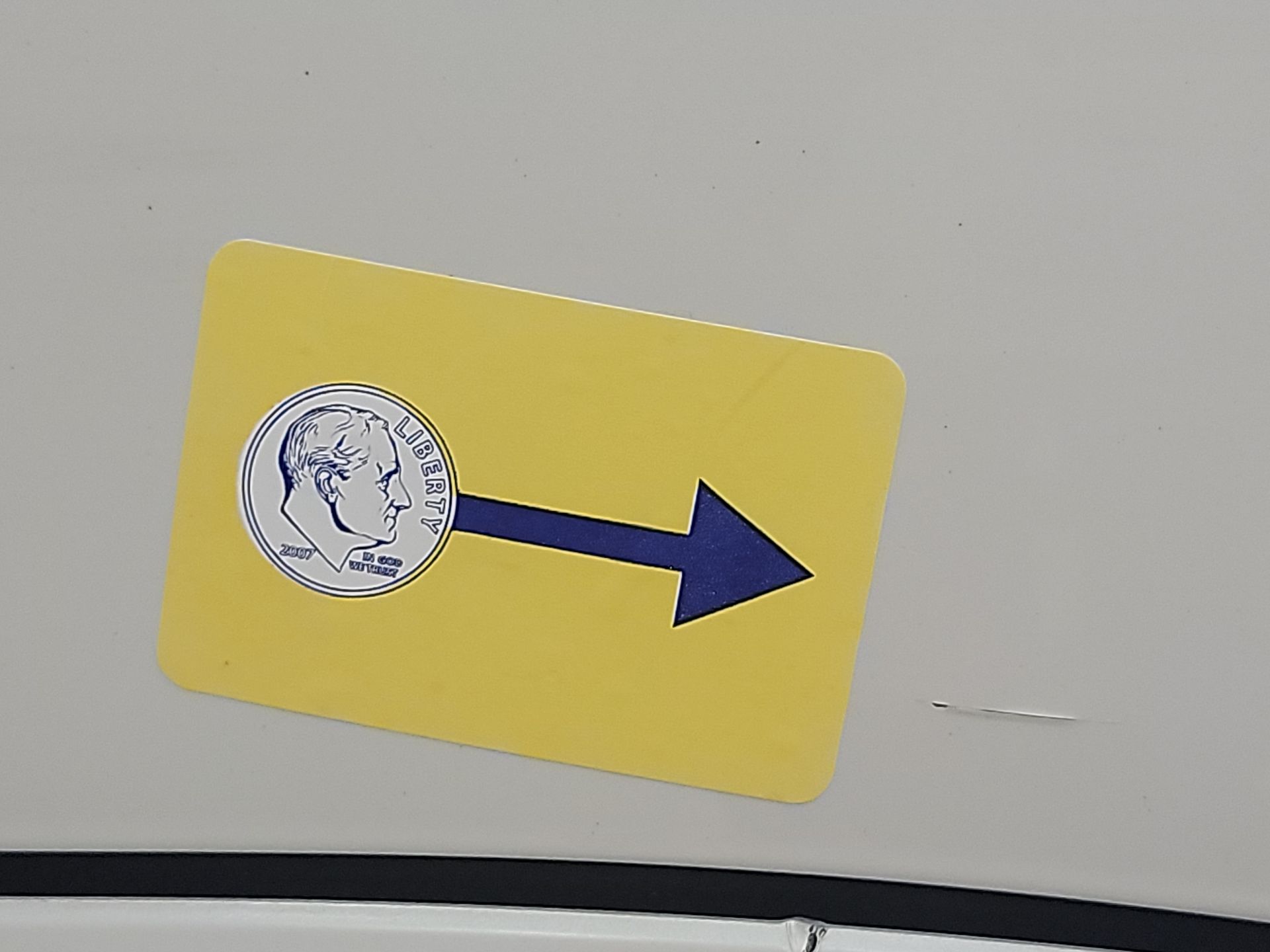 Thumbnail: 2015 Toyota Prius c - 20