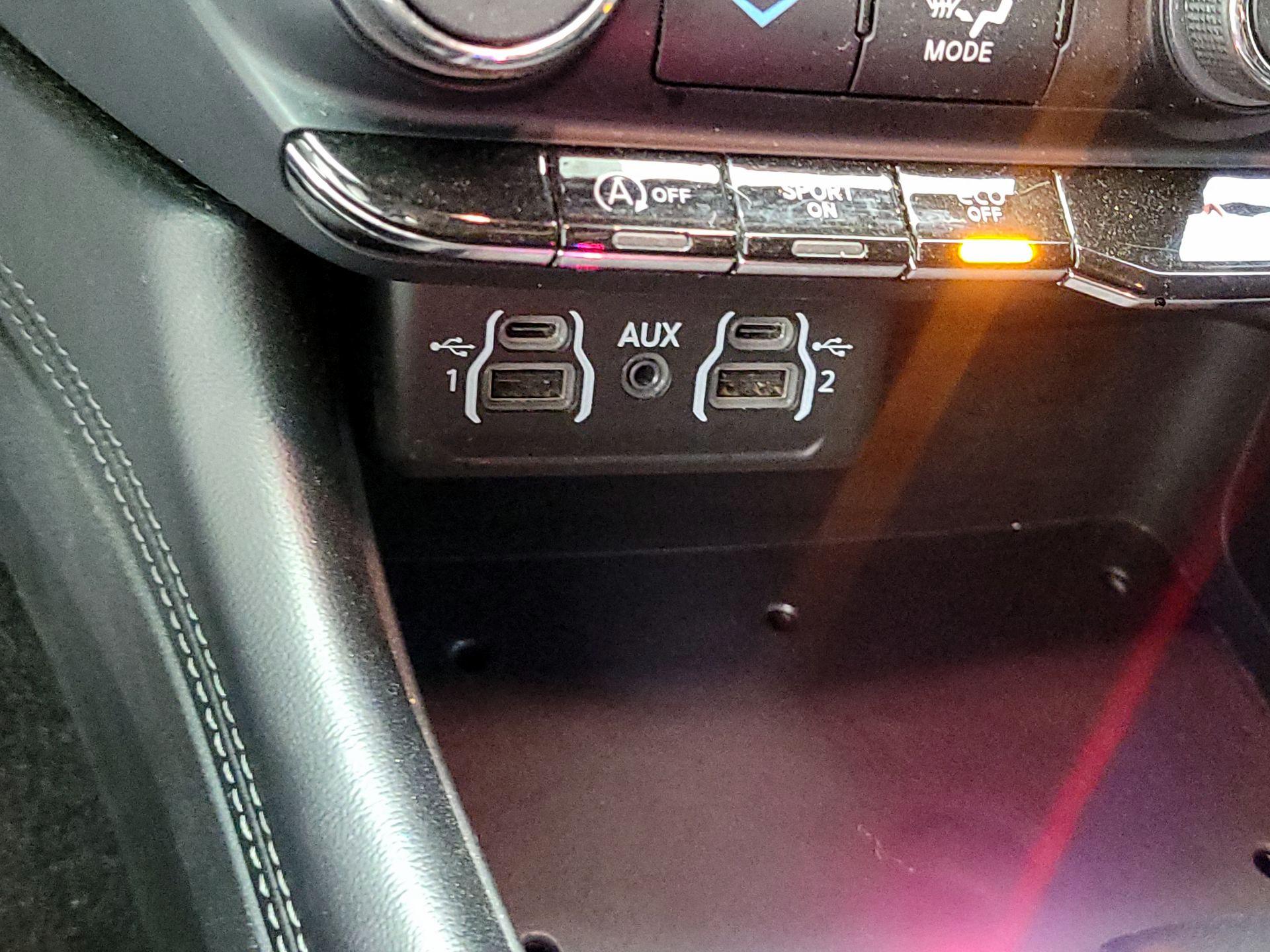 Thumbnail: 2021 Dodge Durango - 16