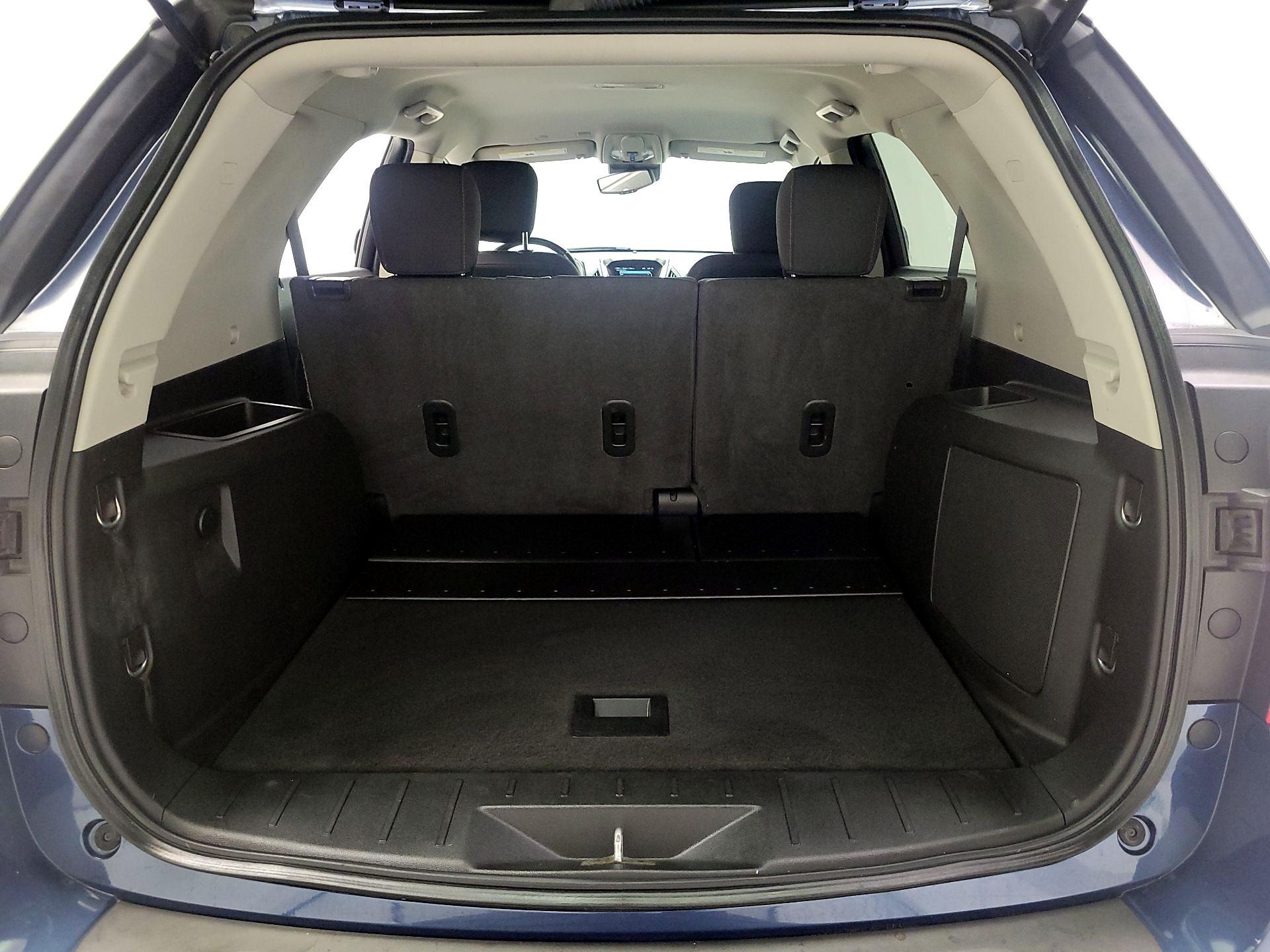 Thumbnail: 2017 Chevrolet Equinox - 18
