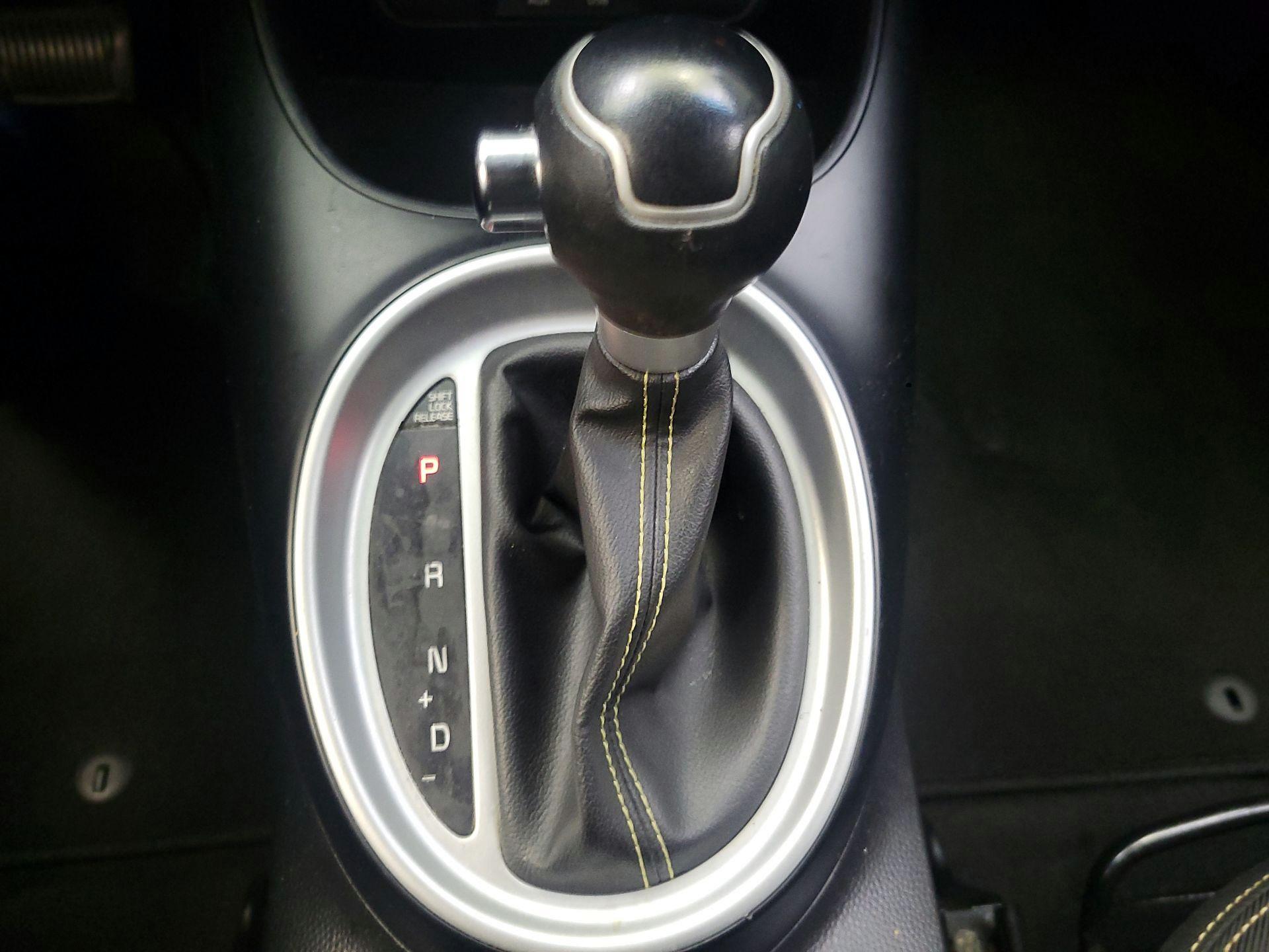 Thumbnail: 2015 Kia Soul - 15