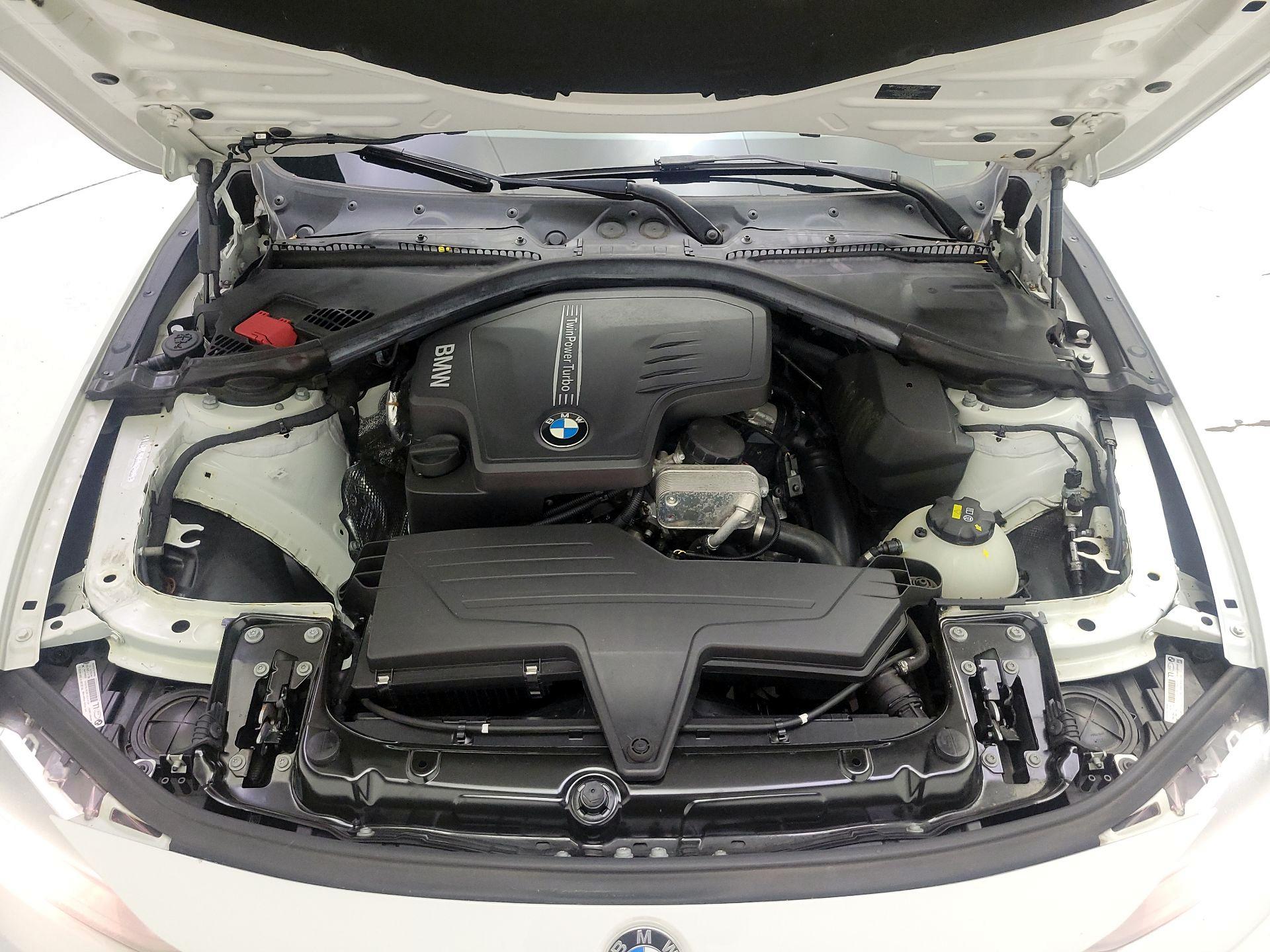 Thumbnail: 2015 BMW 3 Series - 20