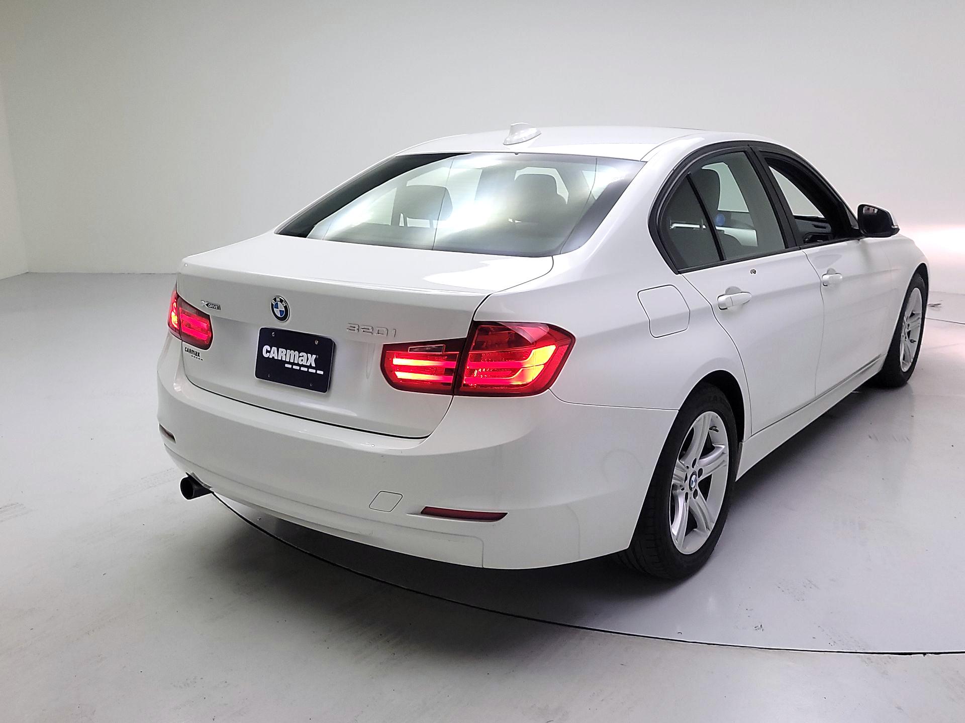 Thumbnail: 2015 BMW 3 Series - 5