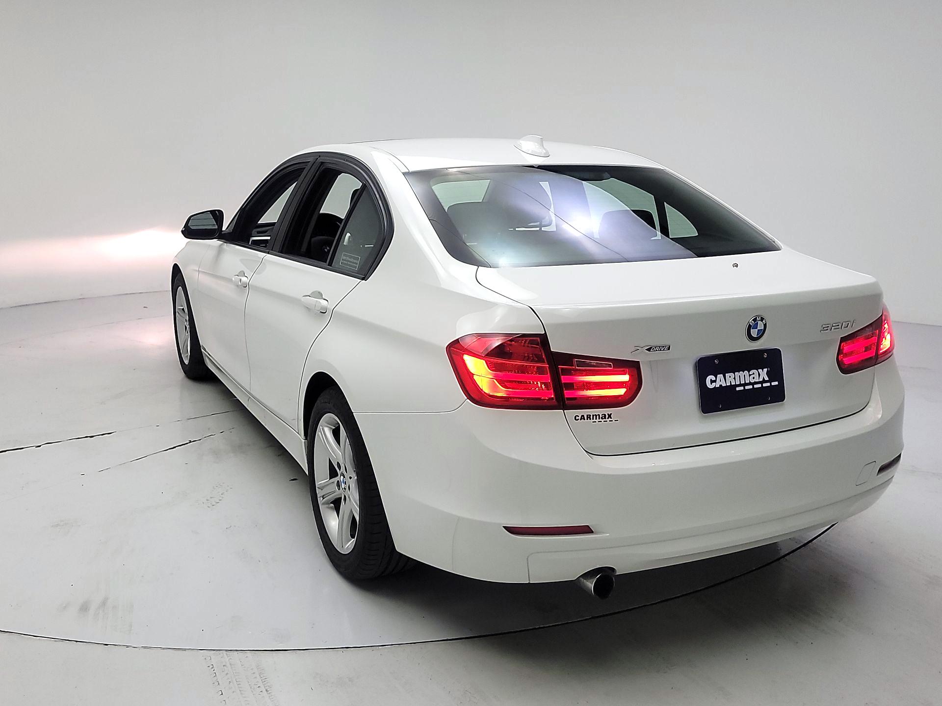 Thumbnail: 2015 BMW 3 Series - 7