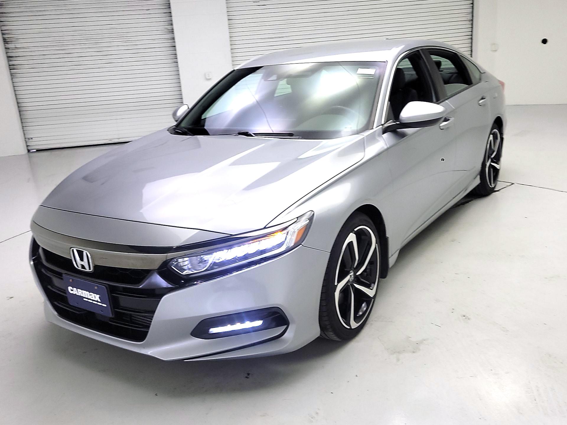 Thumbnail: 2019 Honda Accord - 3