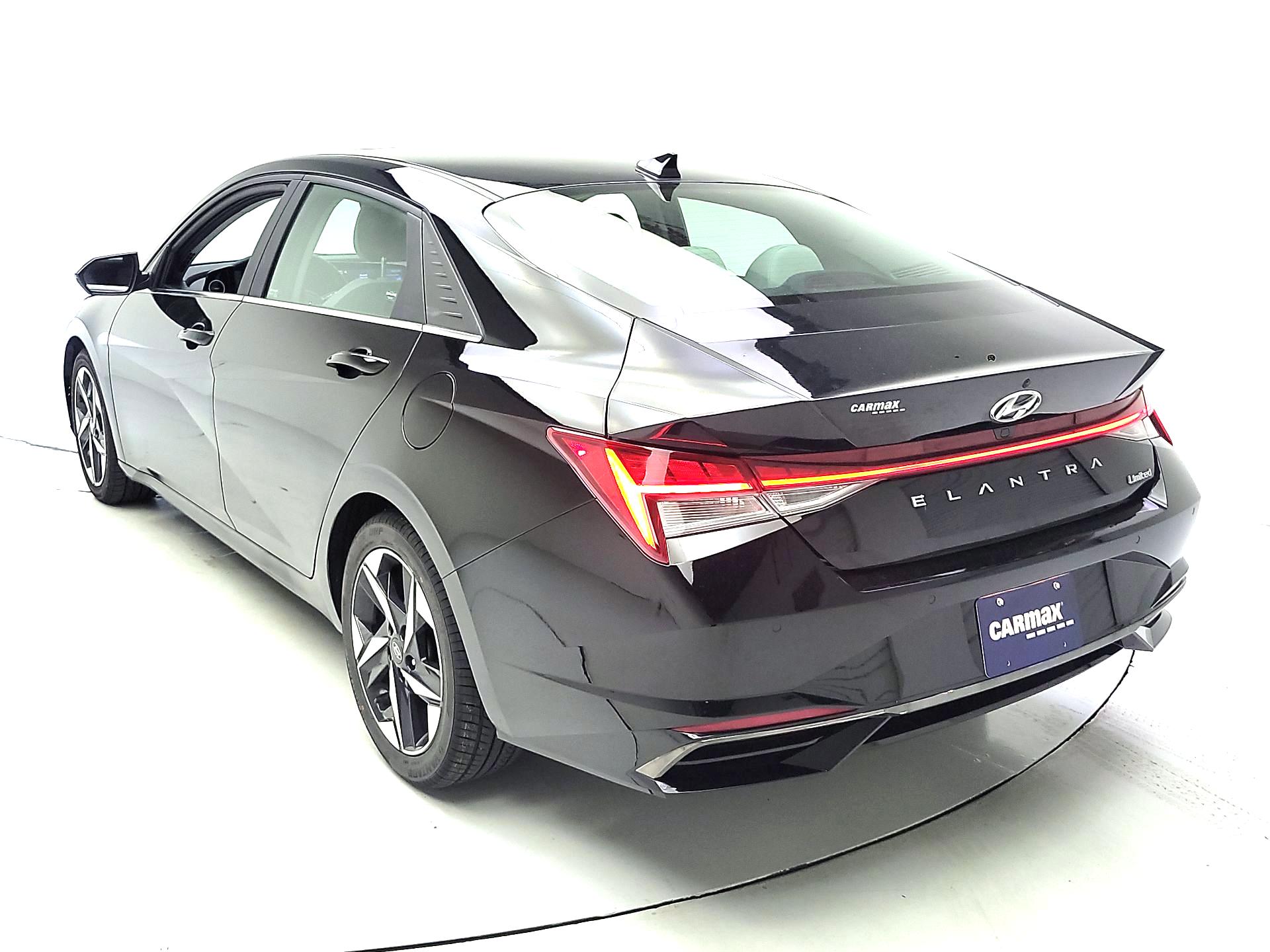 Thumbnail: 2022 Hyundai Elantra - 7