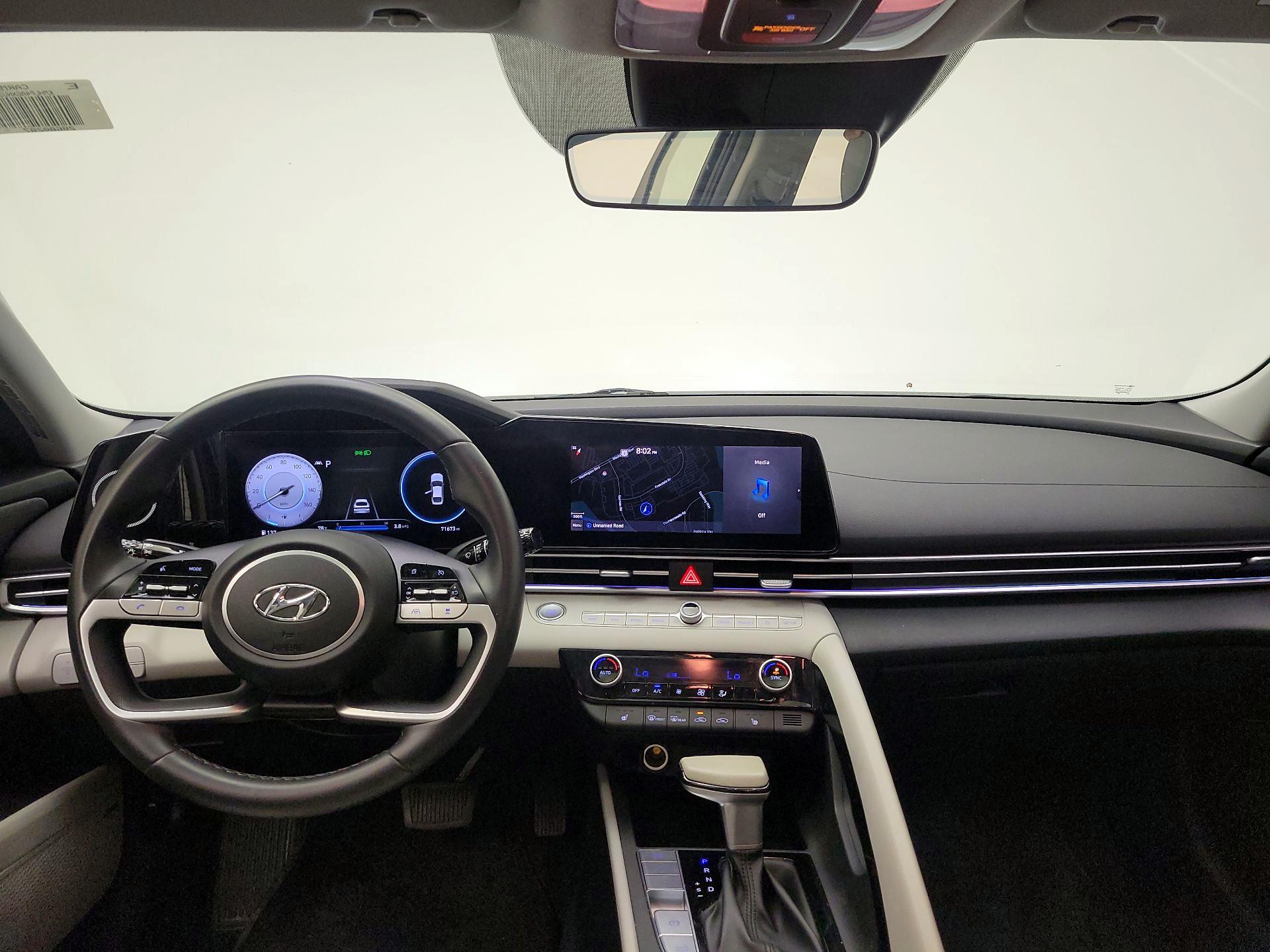 Thumbnail: 2022 Hyundai Elantra - 8