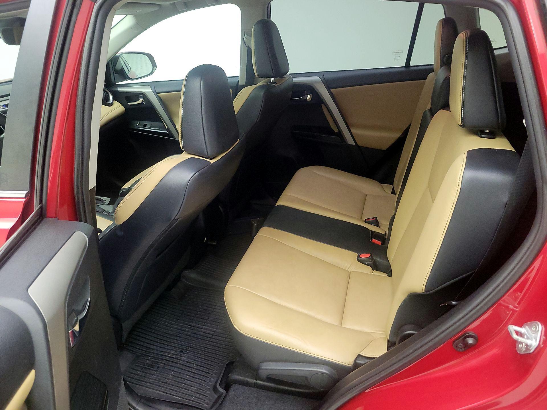 Thumbnail: 2016 Toyota RAV4 - 19