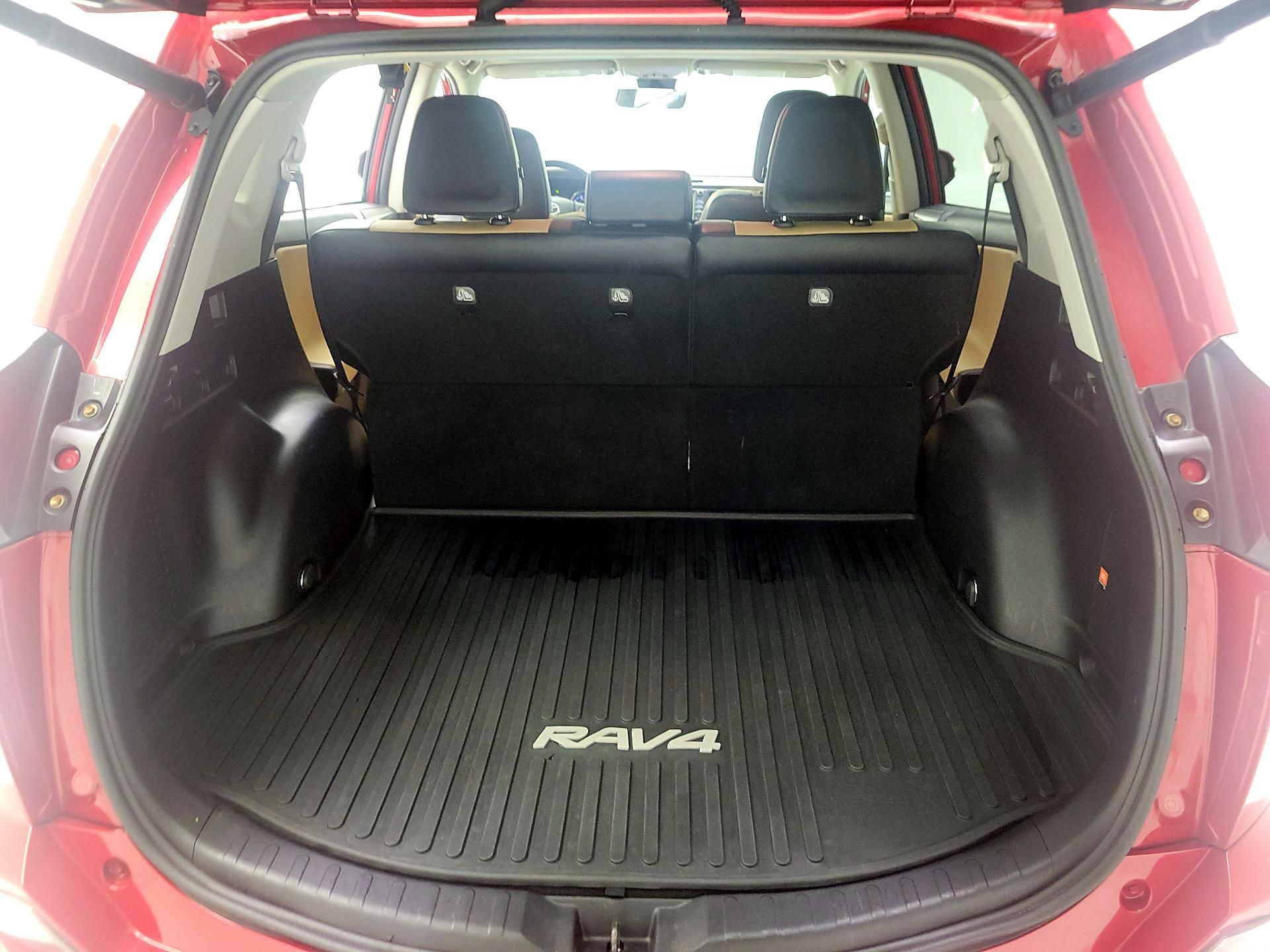 Thumbnail: 2016 Toyota RAV4 - 20