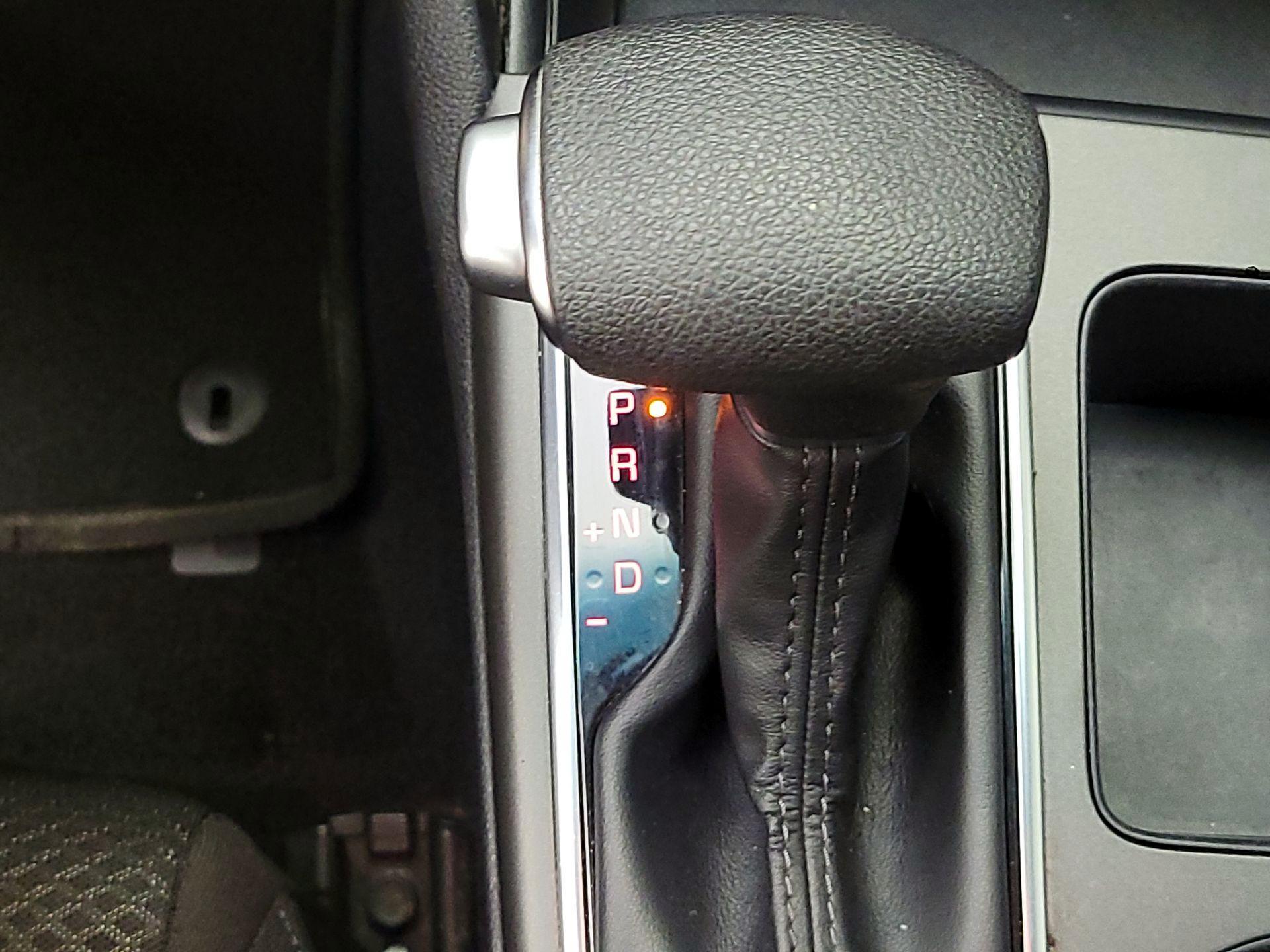 Thumbnail: 2017 Kia Optima - 15