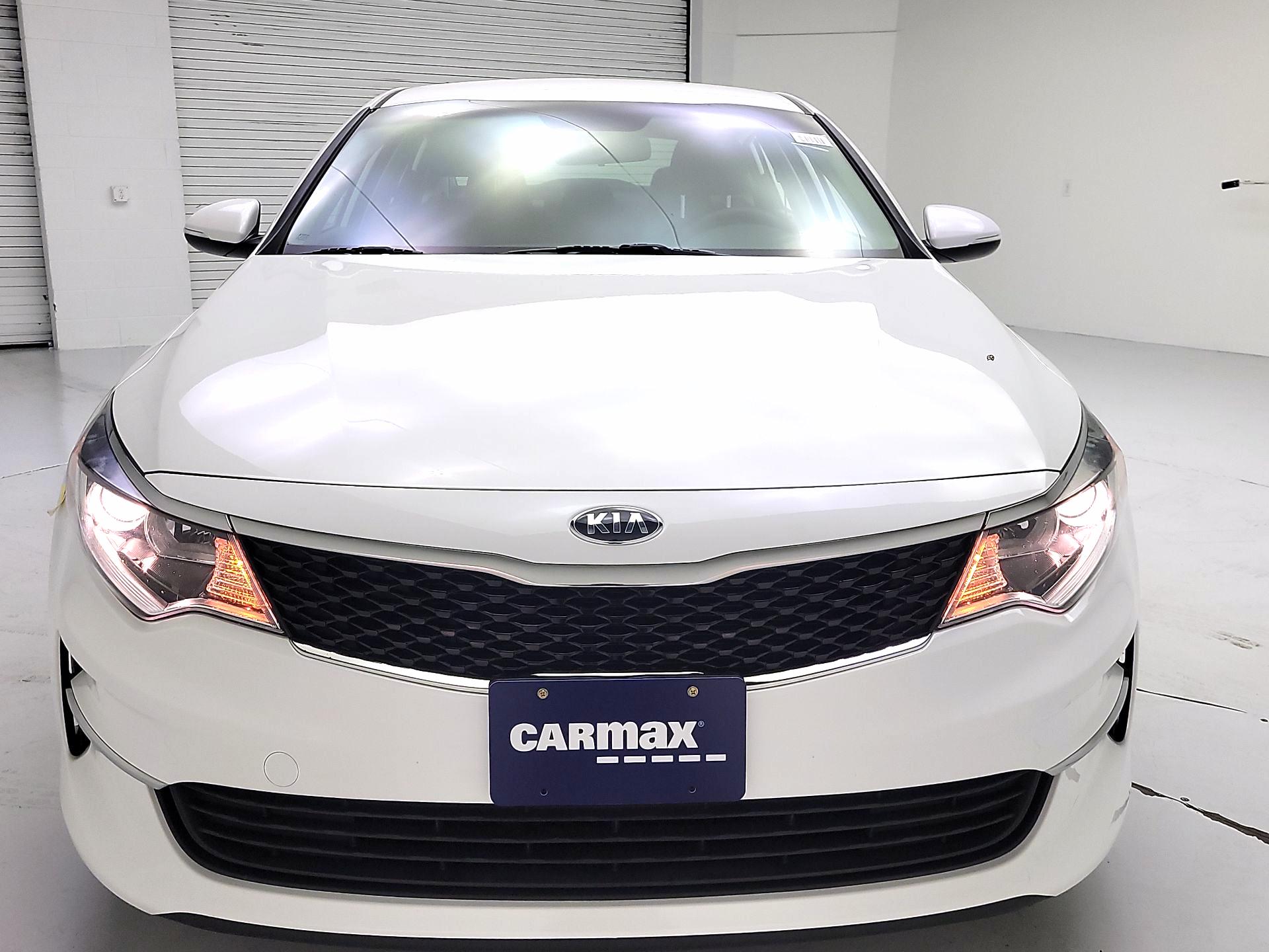 Thumbnail: 2017 Kia Optima - 2