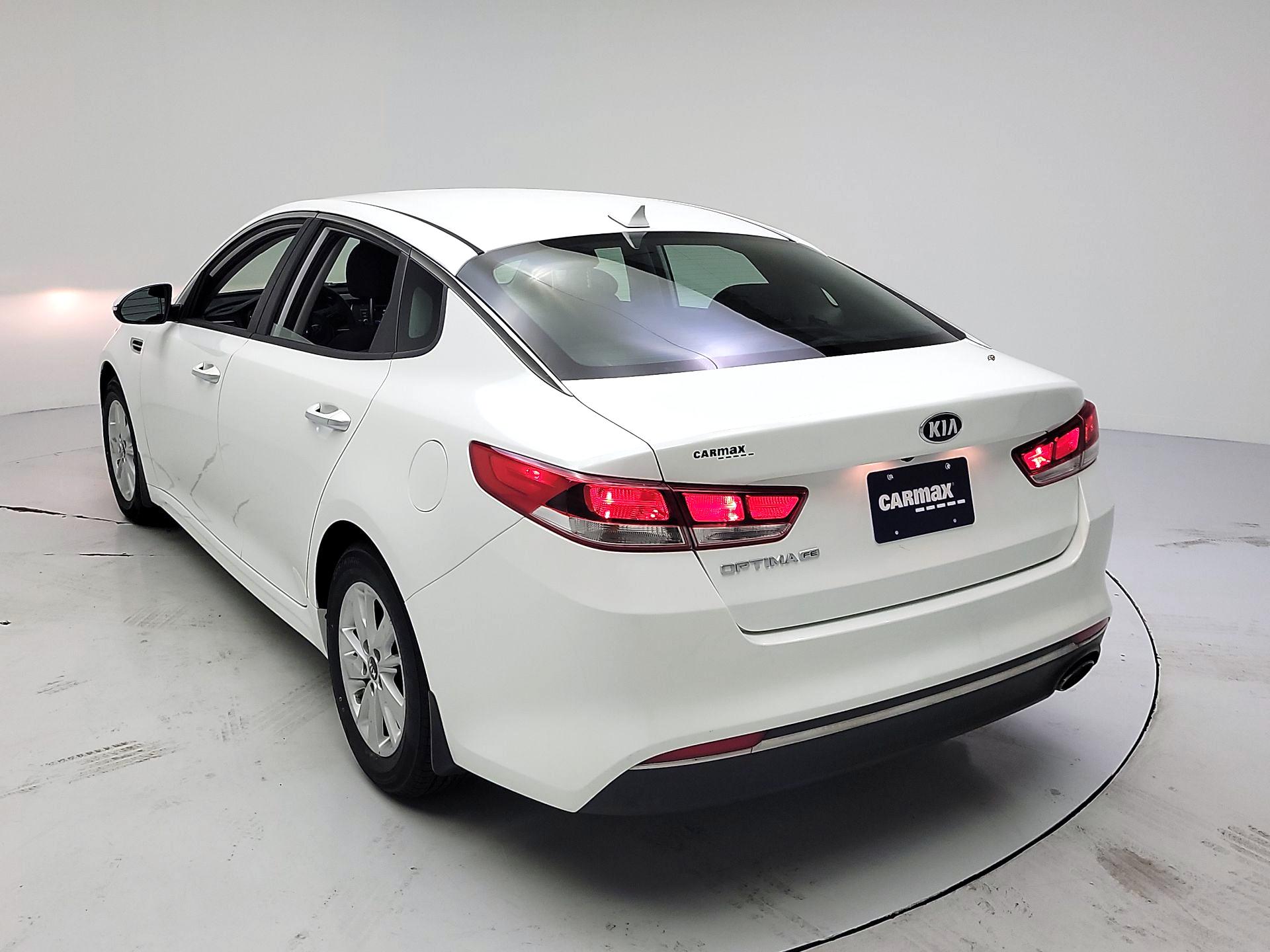 Thumbnail: 2017 Kia Optima - 7