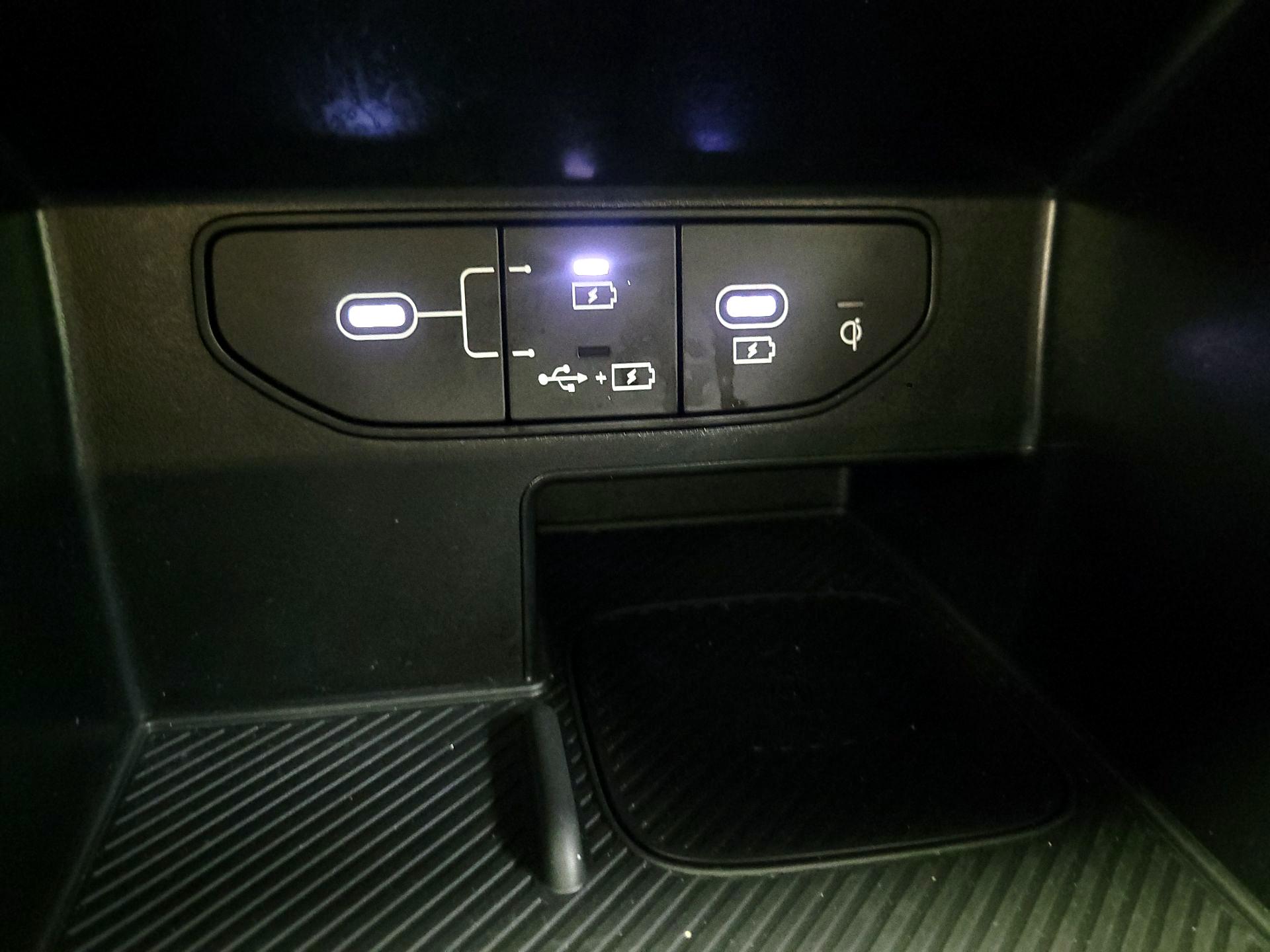 Thumbnail: 2025 Kia Sorento - 17