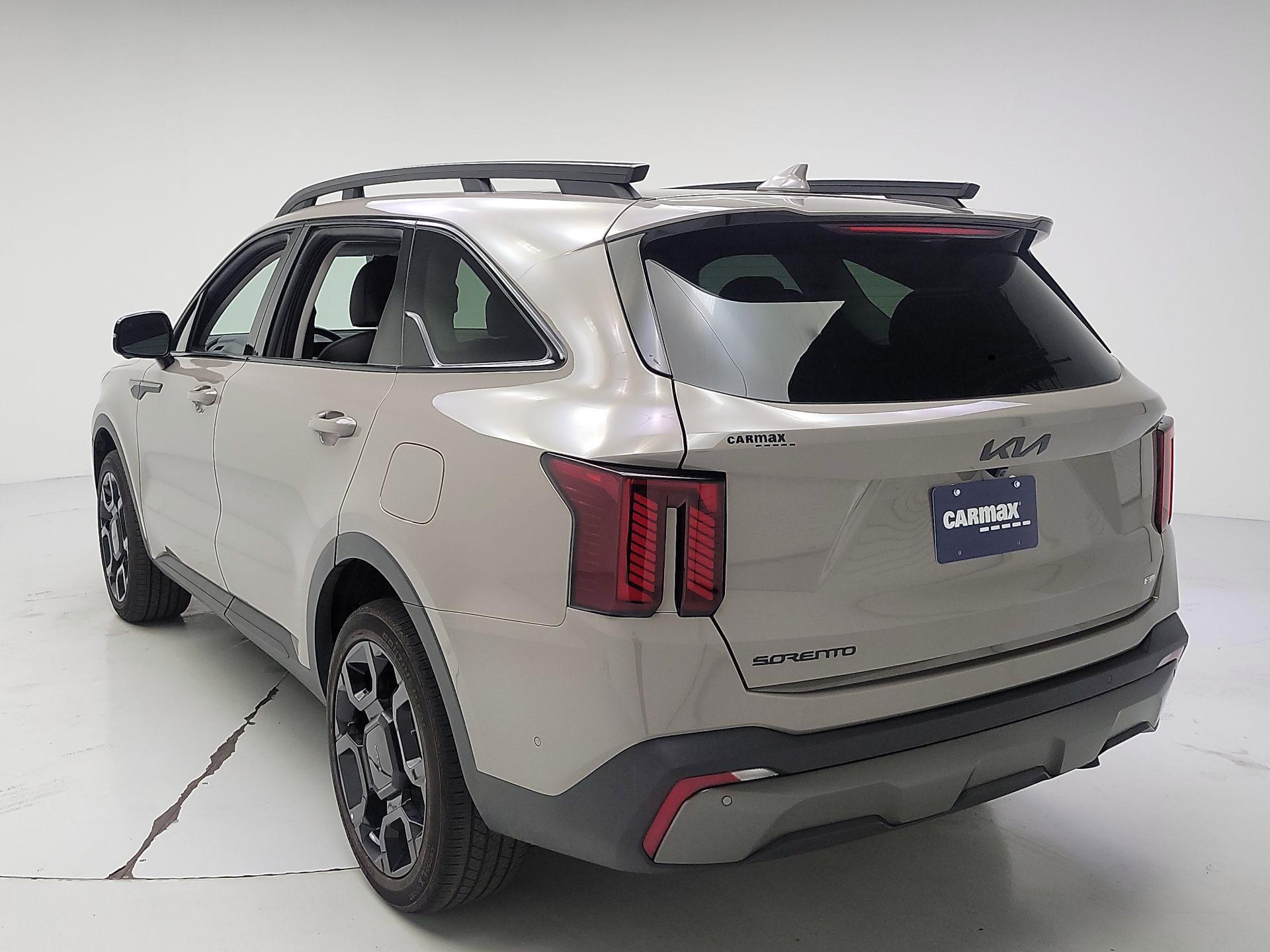 Thumbnail: 2025 Kia Sorento - 7