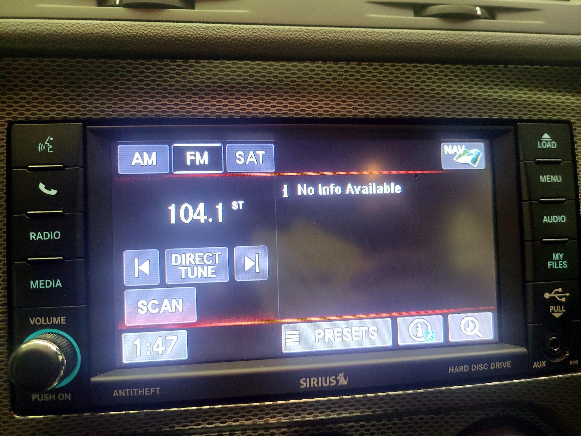 Thumbnail: 2014 Dodge Challenger - 12