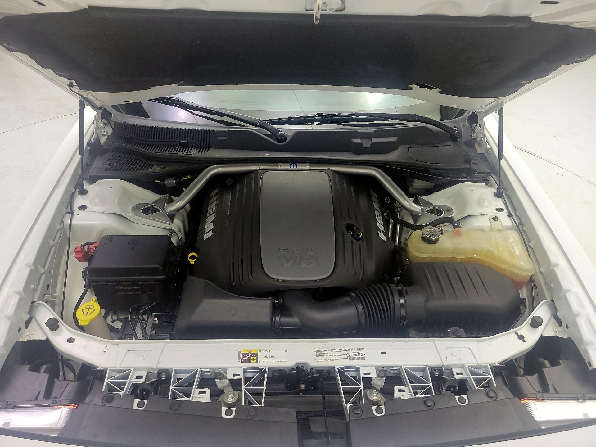 Thumbnail: 2014 Dodge Challenger - 19