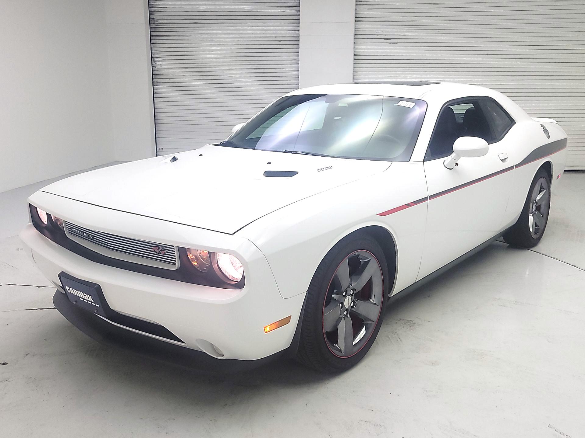 Thumbnail: 2014 Dodge Challenger - 3