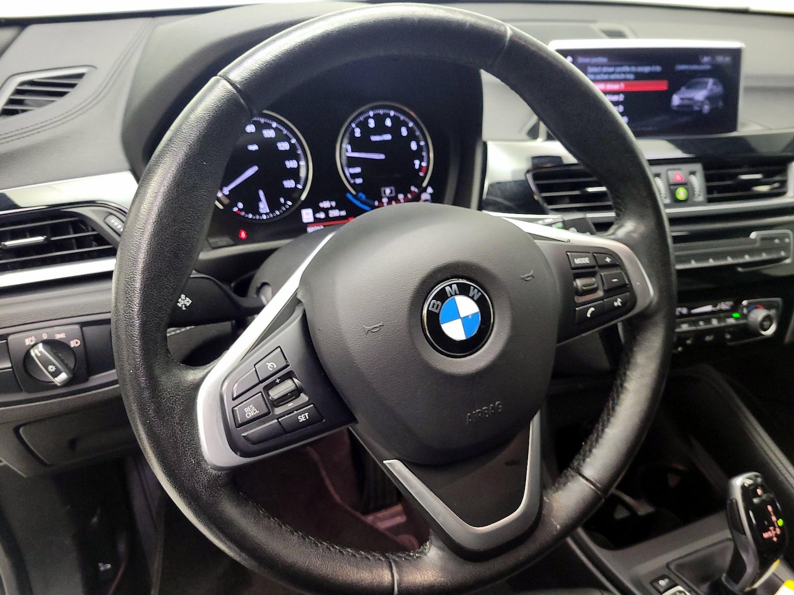 2022 BMW X1 28i - Photo 9