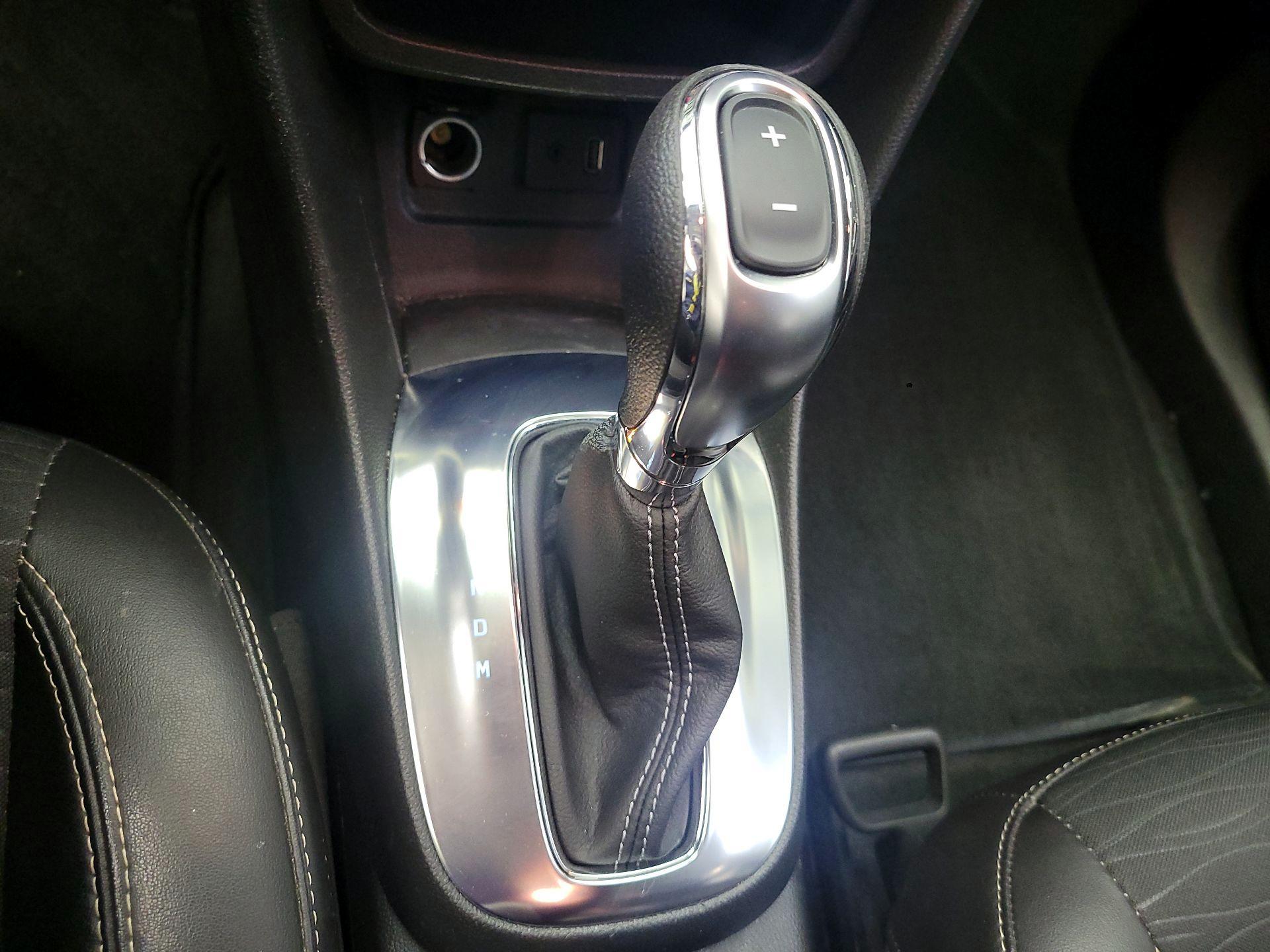 Thumbnail: 2015 Buick Encore - 15