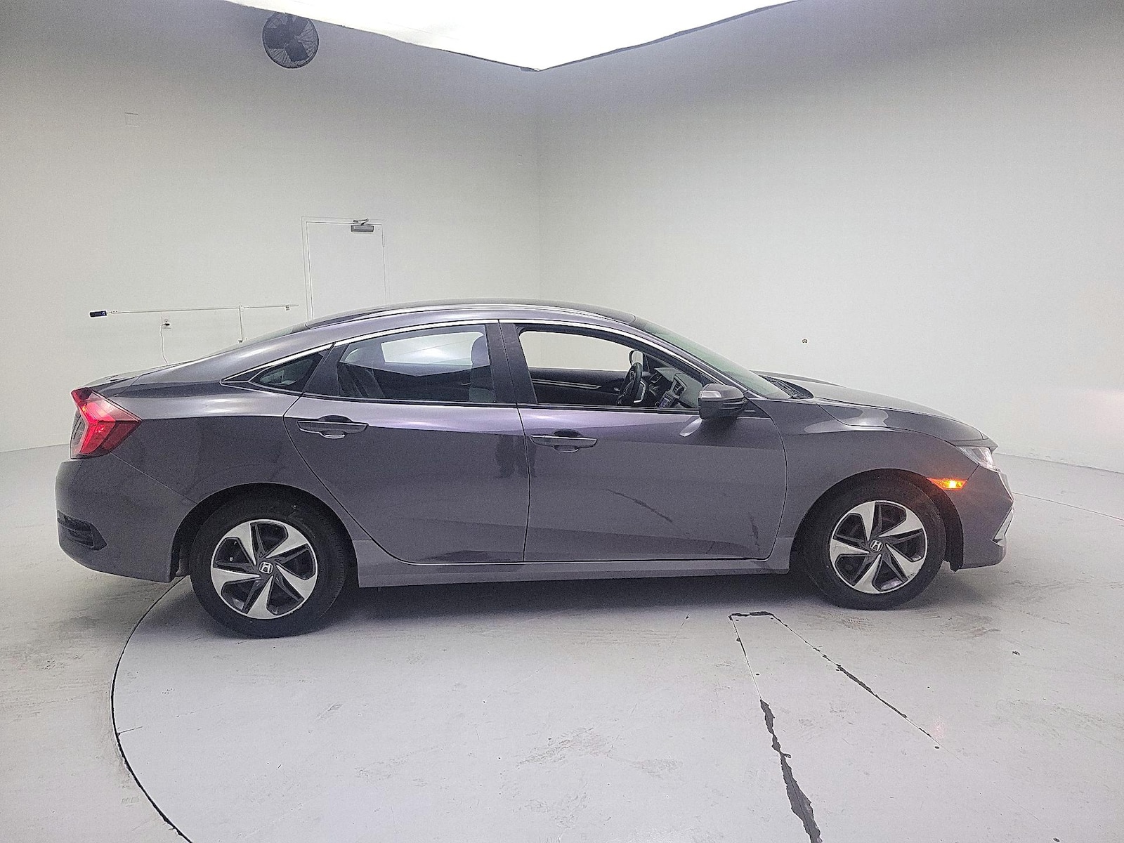 2020 Honda Civic LX - Photo 4