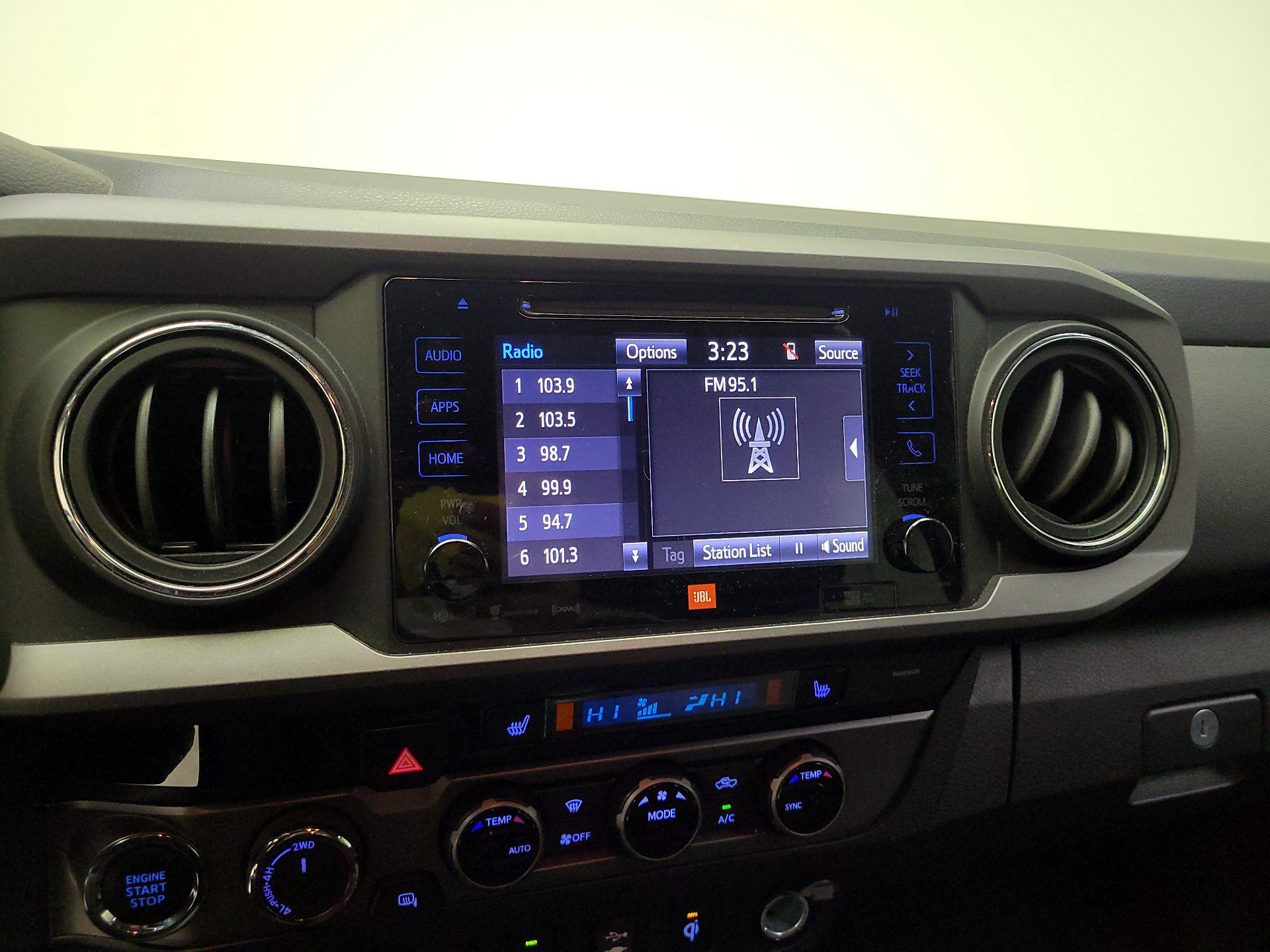 Thumbnail: 2017 Toyota Tacoma - 14