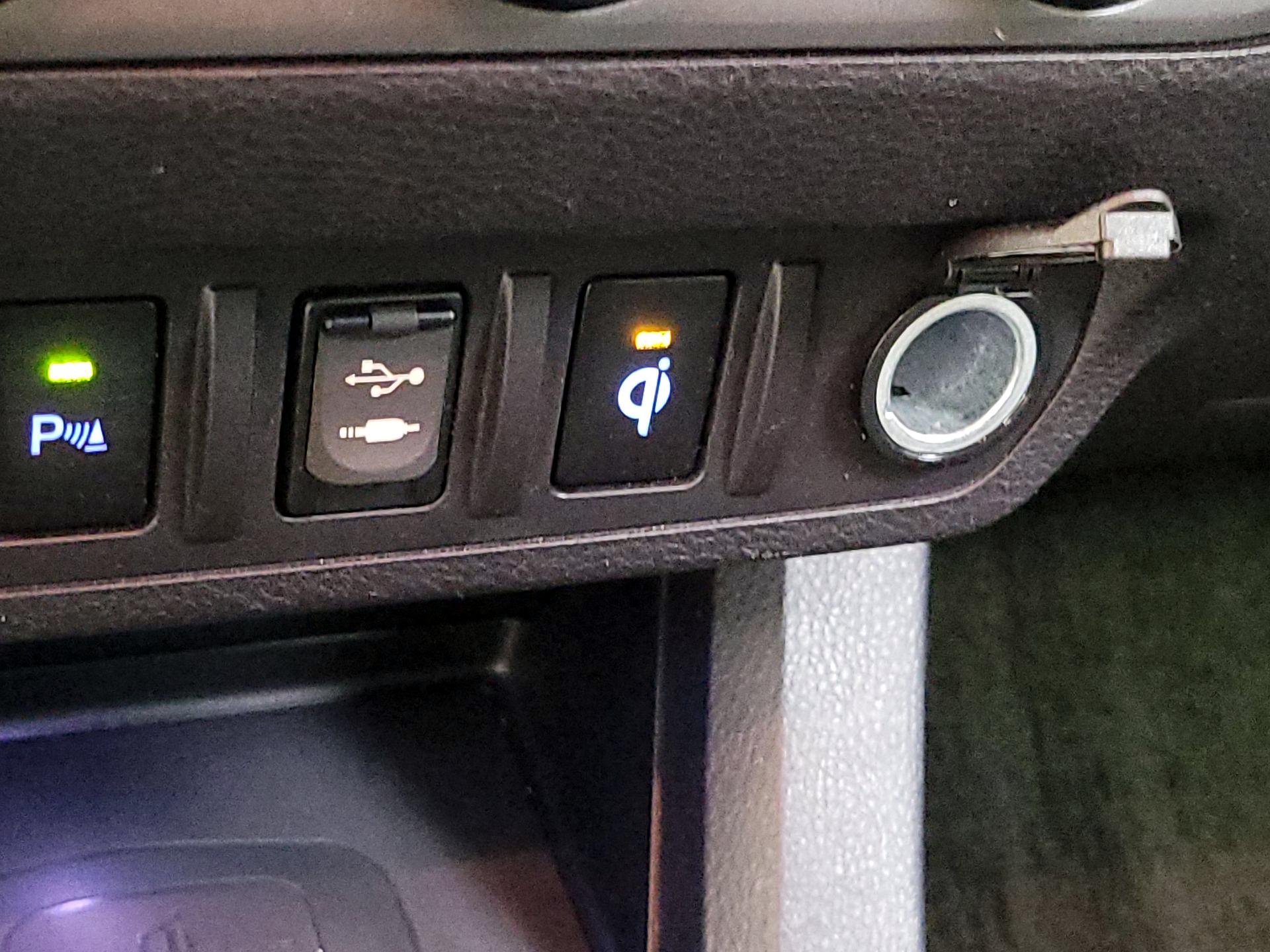 Thumbnail: 2017 Toyota Tacoma - 17