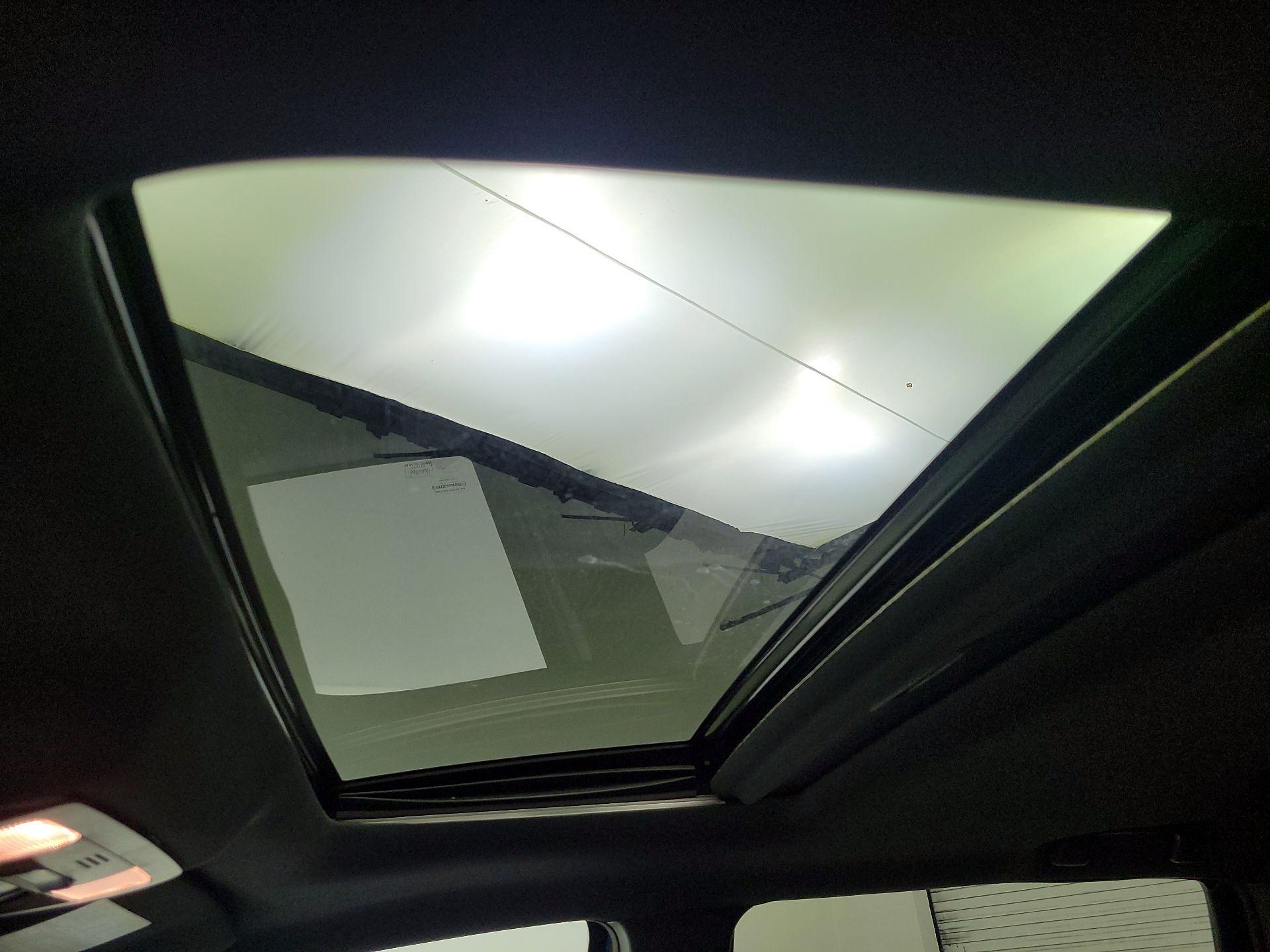 Thumbnail: 2017 Toyota Tacoma - 18