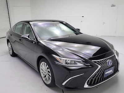 2022 Lexus ES 300h Luxury