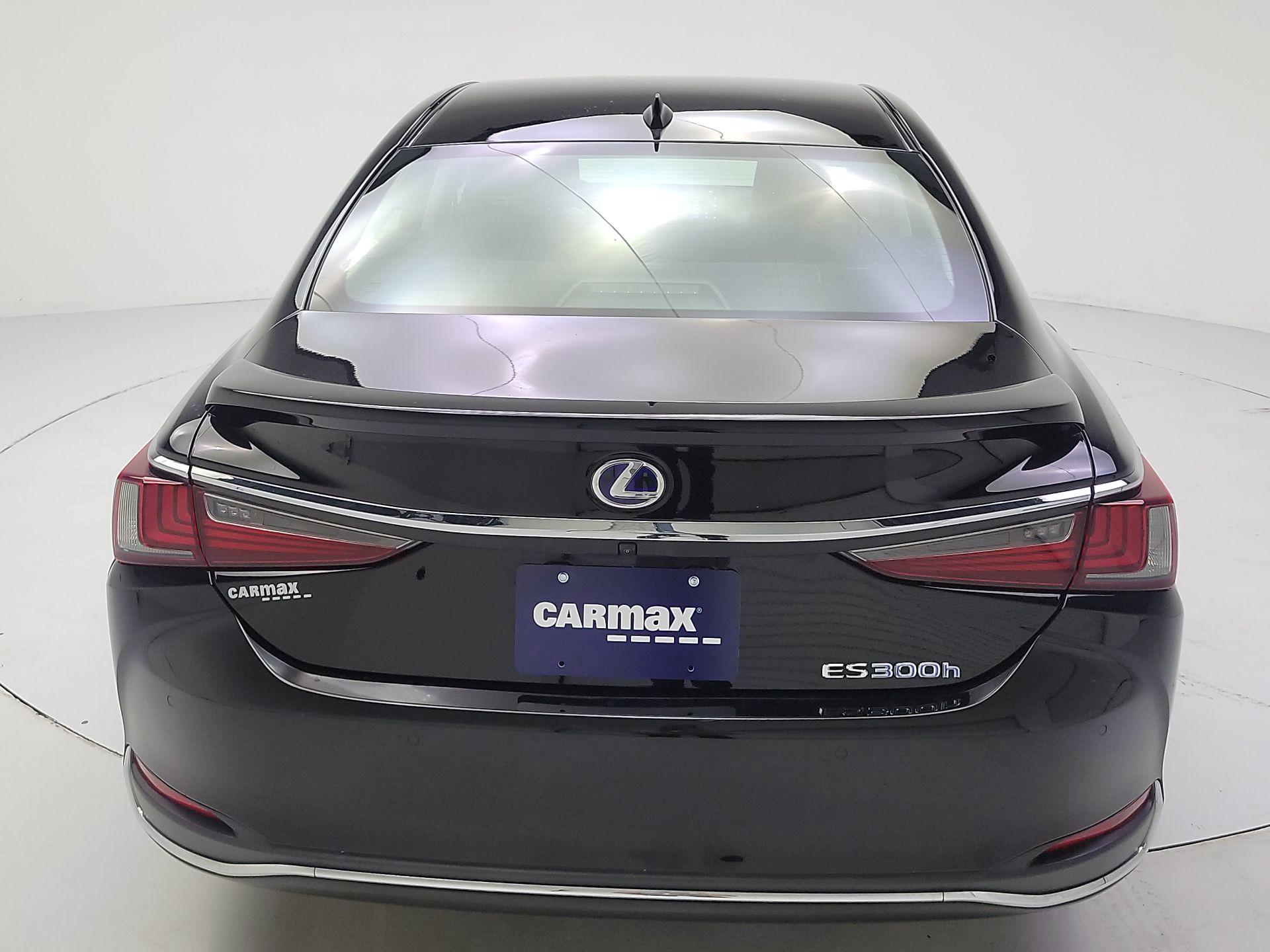 Thumbnail: 2022 Lexus ES - 6