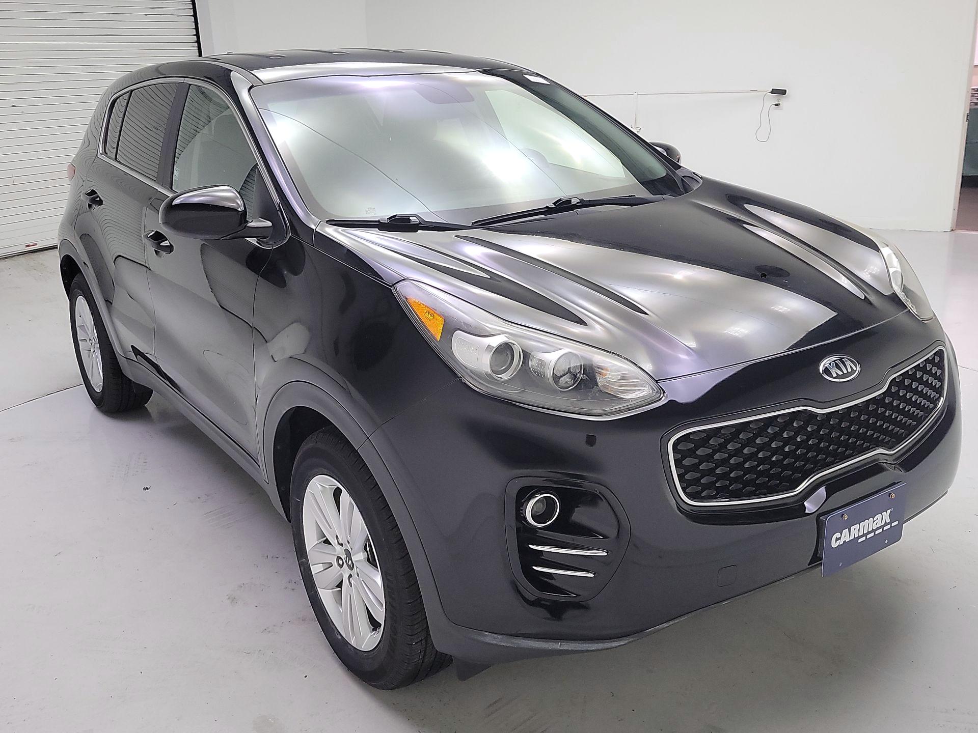 Thumbnail: 2017 Kia Sportage - 1