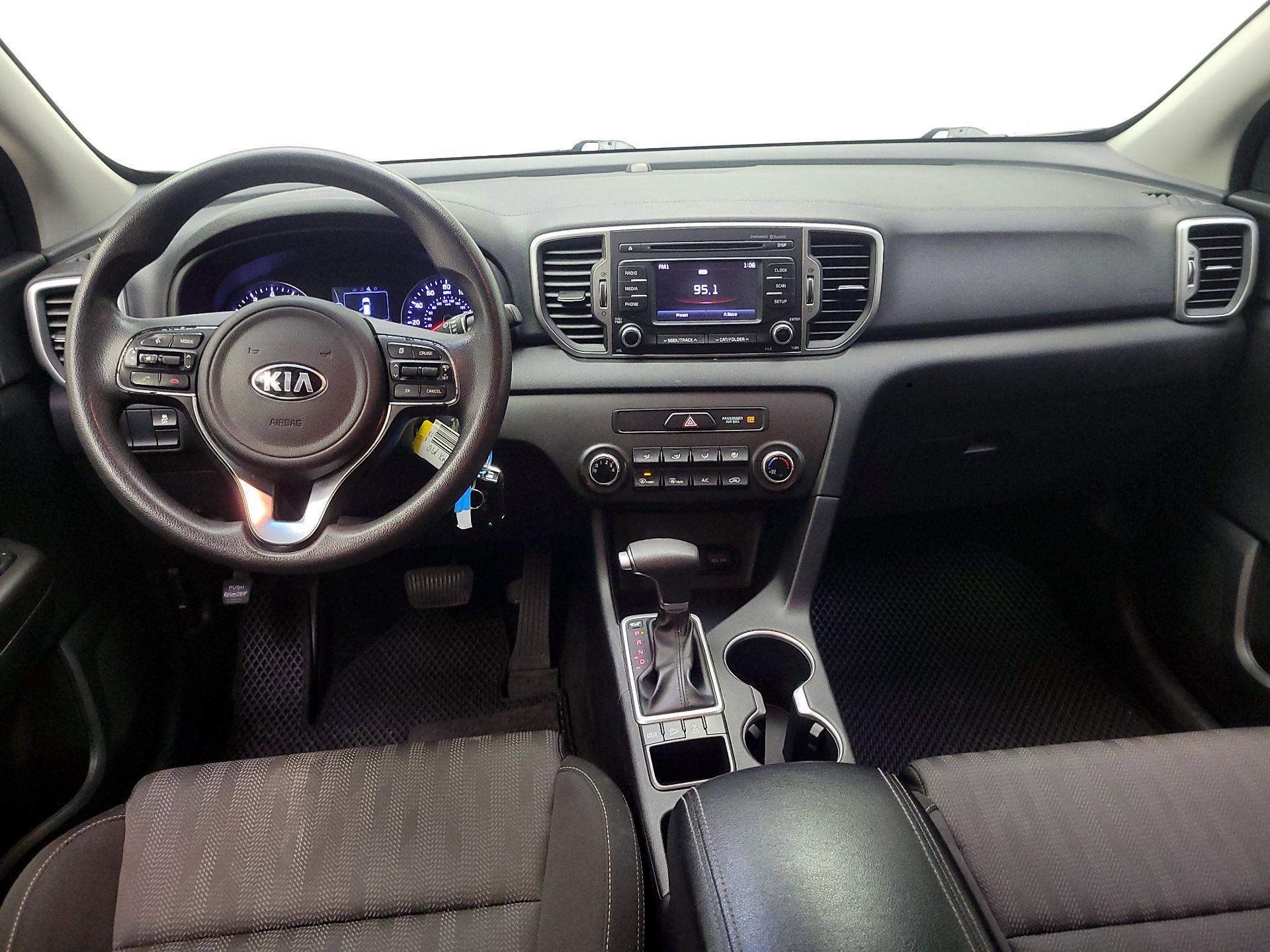 Thumbnail: 2017 Kia Sportage - 8