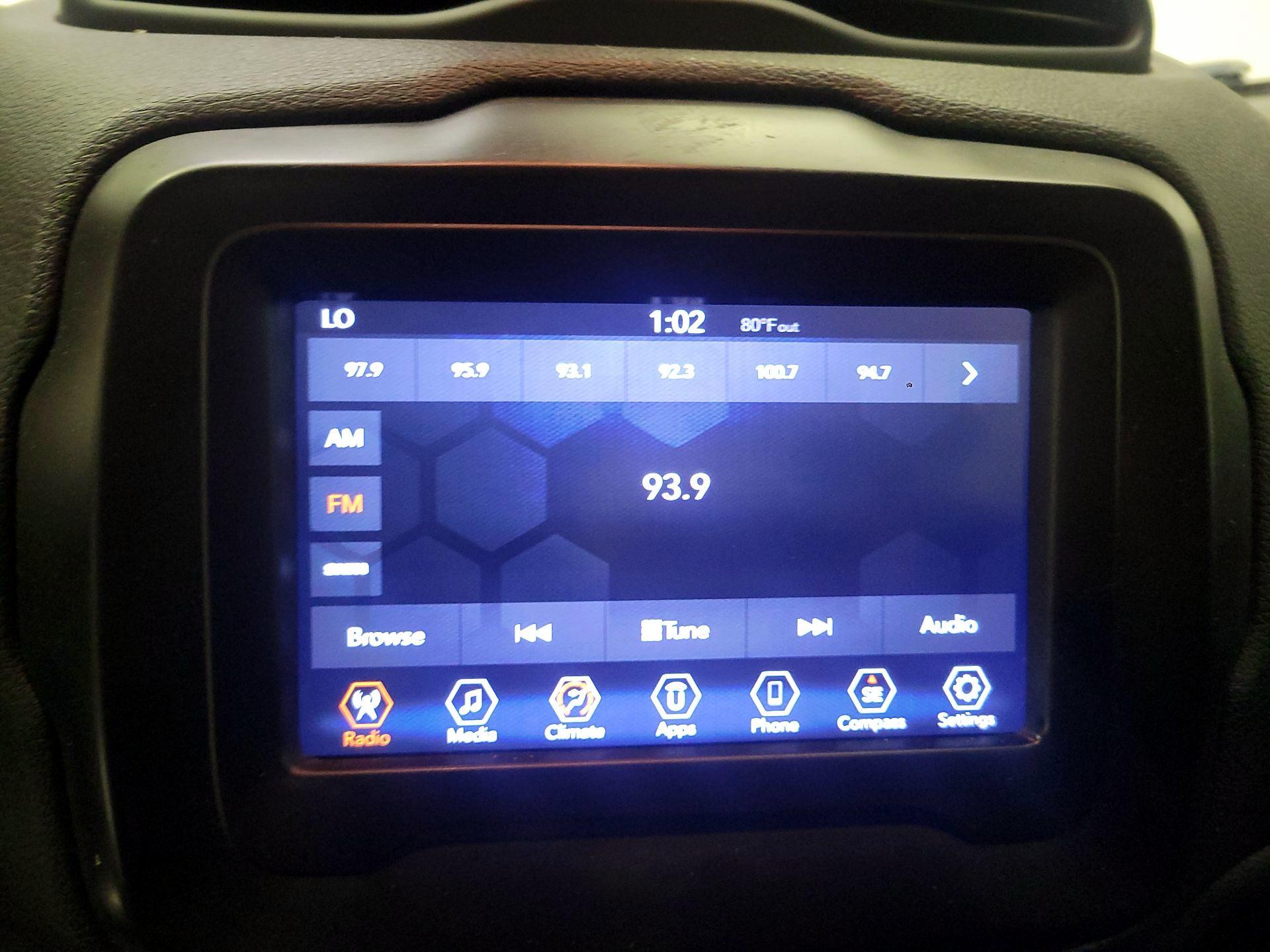 Thumbnail: 2018 Jeep Renegade - 13