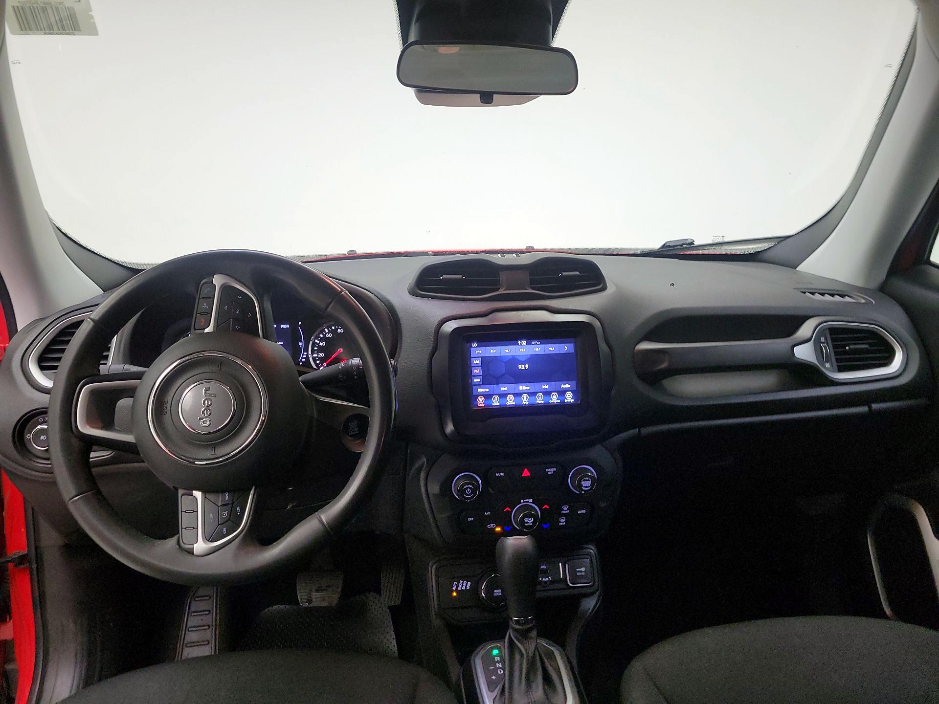 Thumbnail: 2018 Jeep Renegade - 8